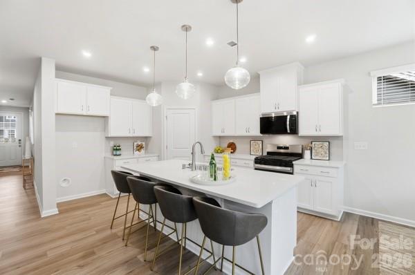1450 Honey Trail — Monroe