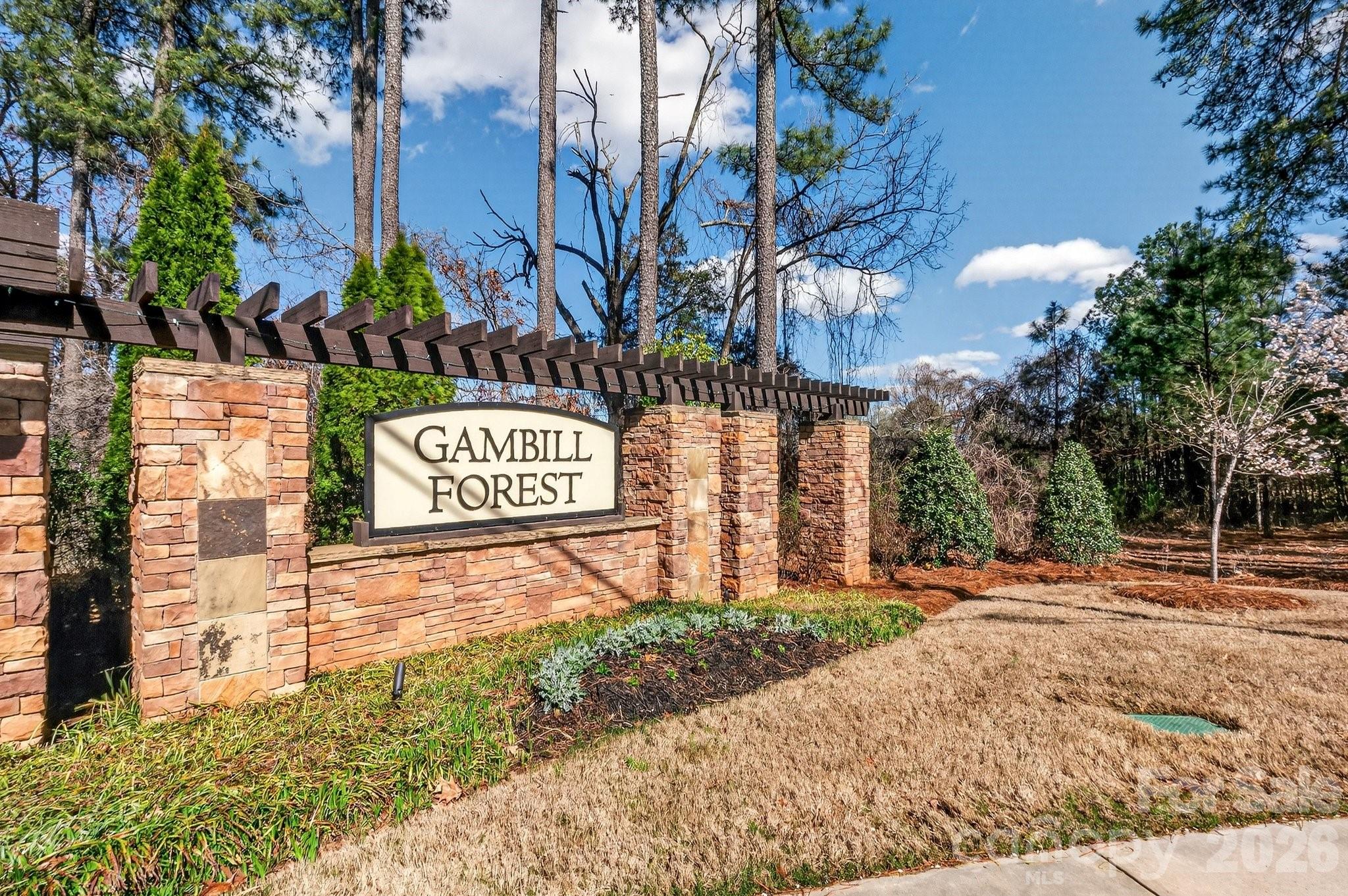 240 Eden Avenue — Mooresville