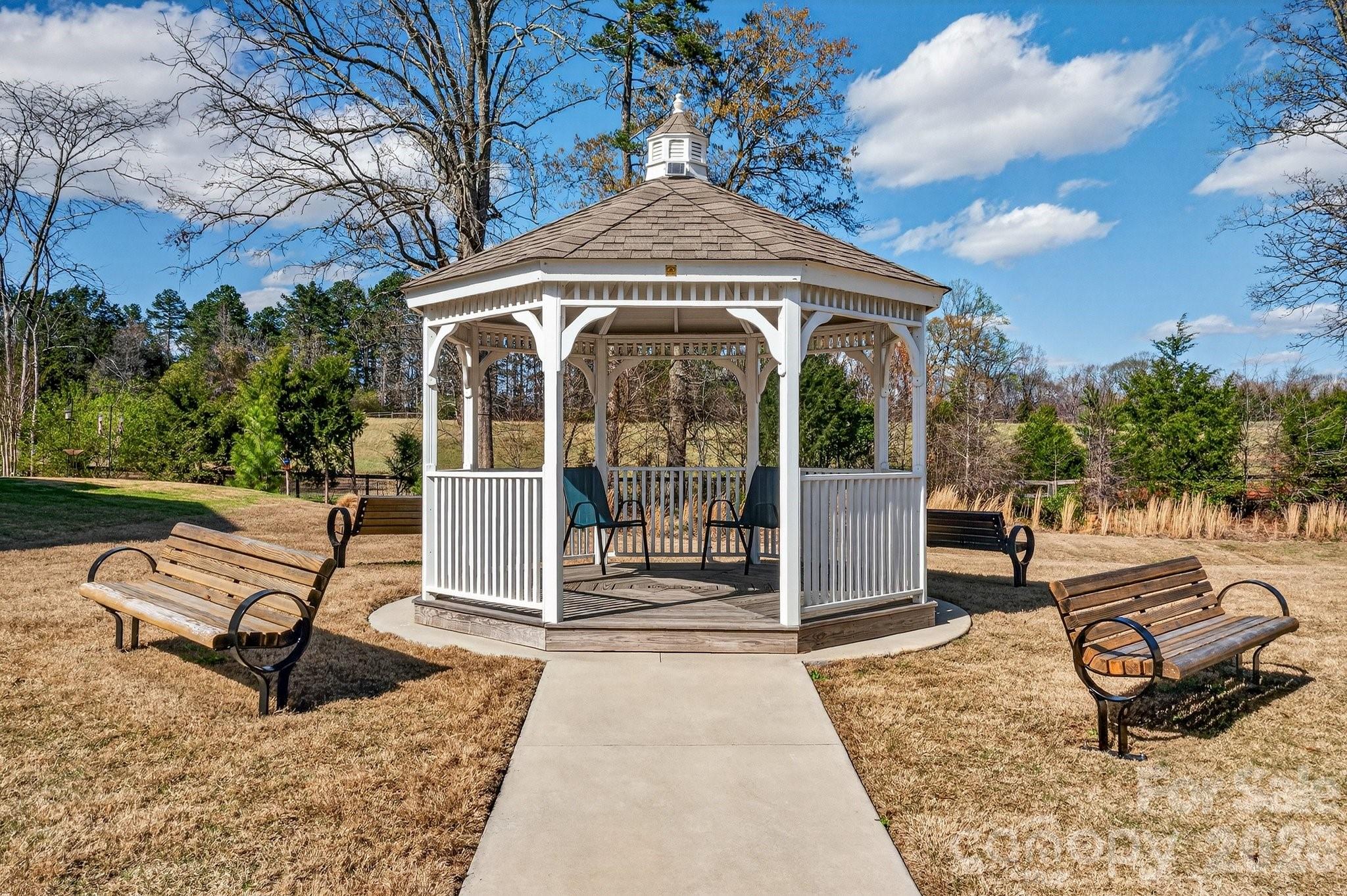 240 Eden Avenue — Mooresville