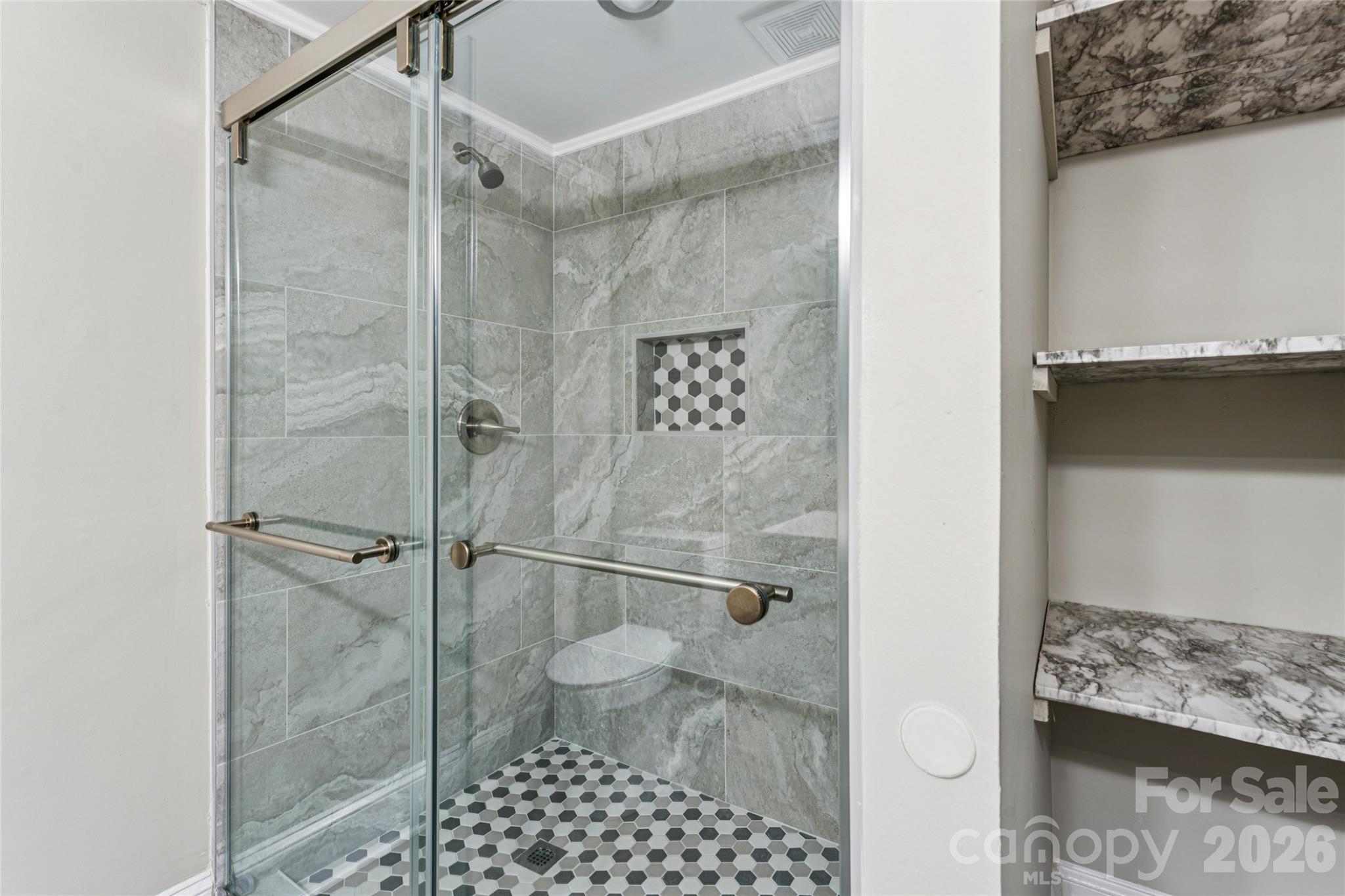 604 Sunnybrook Drive — Monroe
