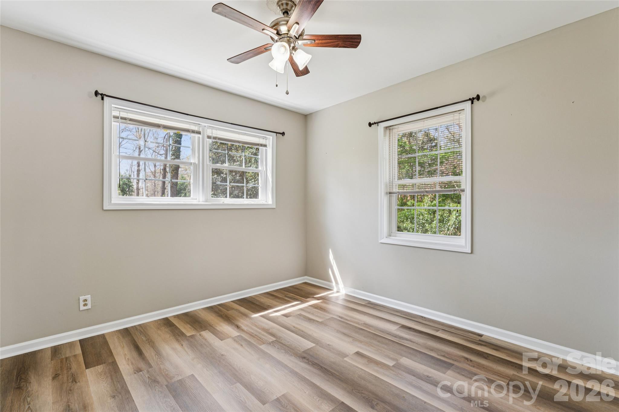 604 Sunnybrook Drive — Monroe