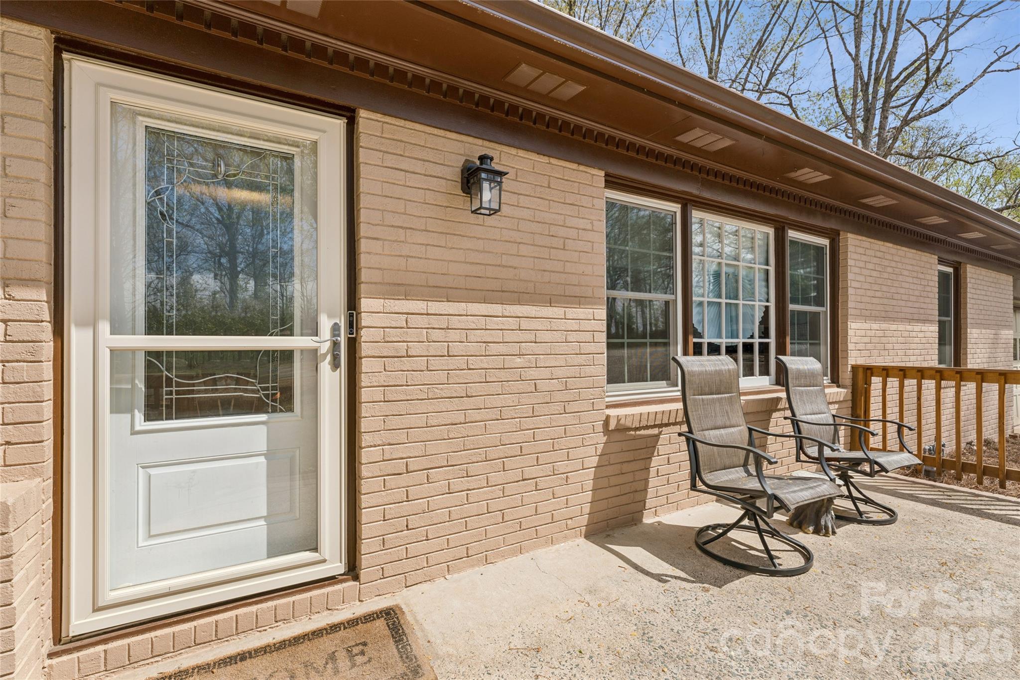 604 Sunnybrook Drive — Monroe