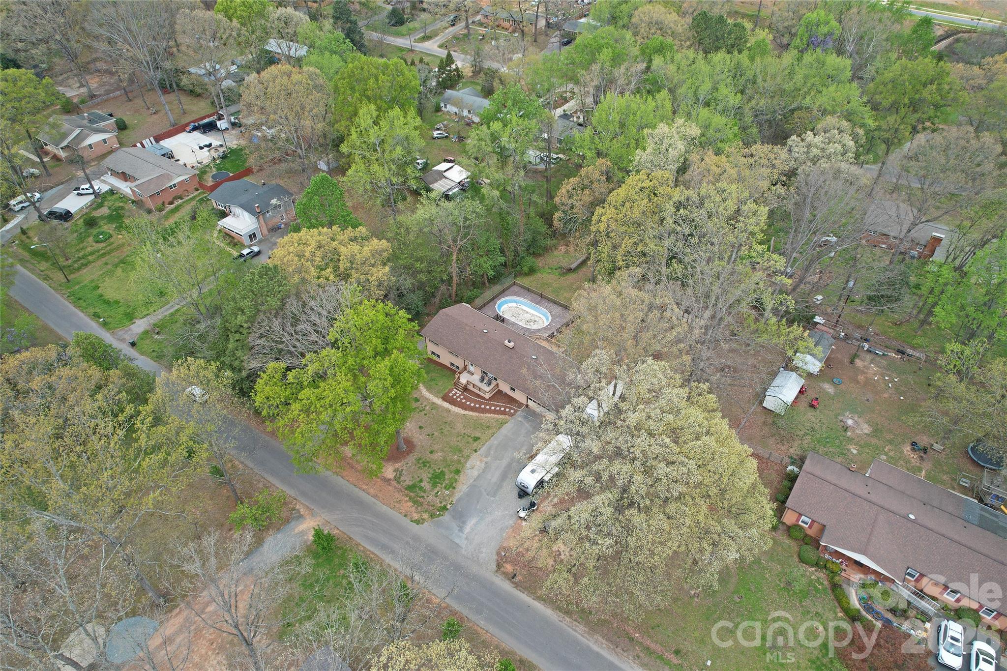 604 Sunnybrook Drive — Monroe