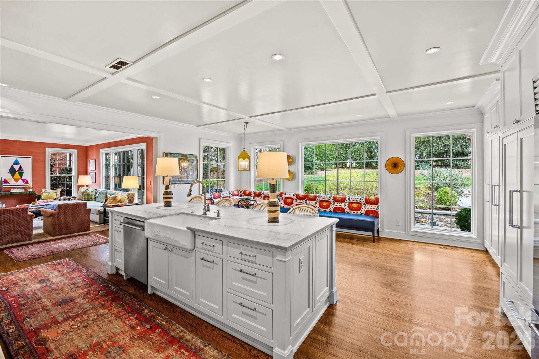 3815 Foxcroft Road — Charlotte