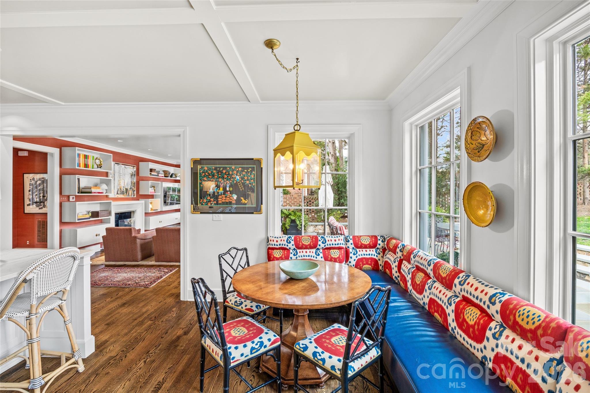 3815 Foxcroft Road — Charlotte