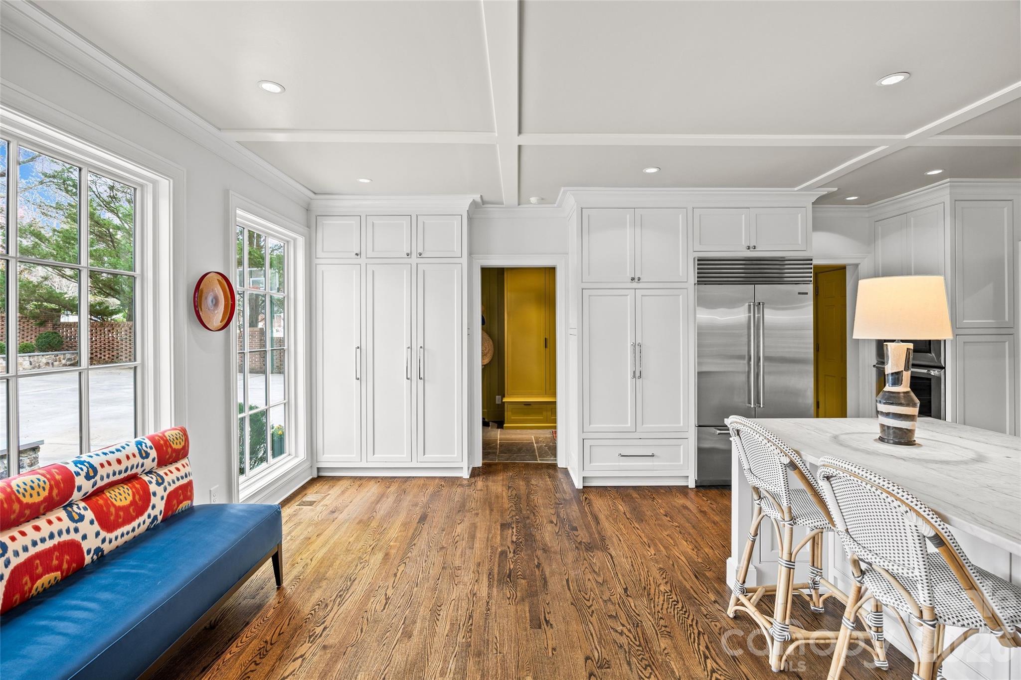 3815 Foxcroft Road — Charlotte