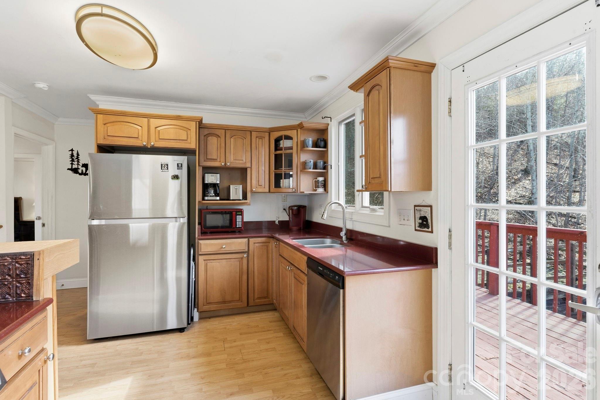 11 Roberts Drive — Swannanoa