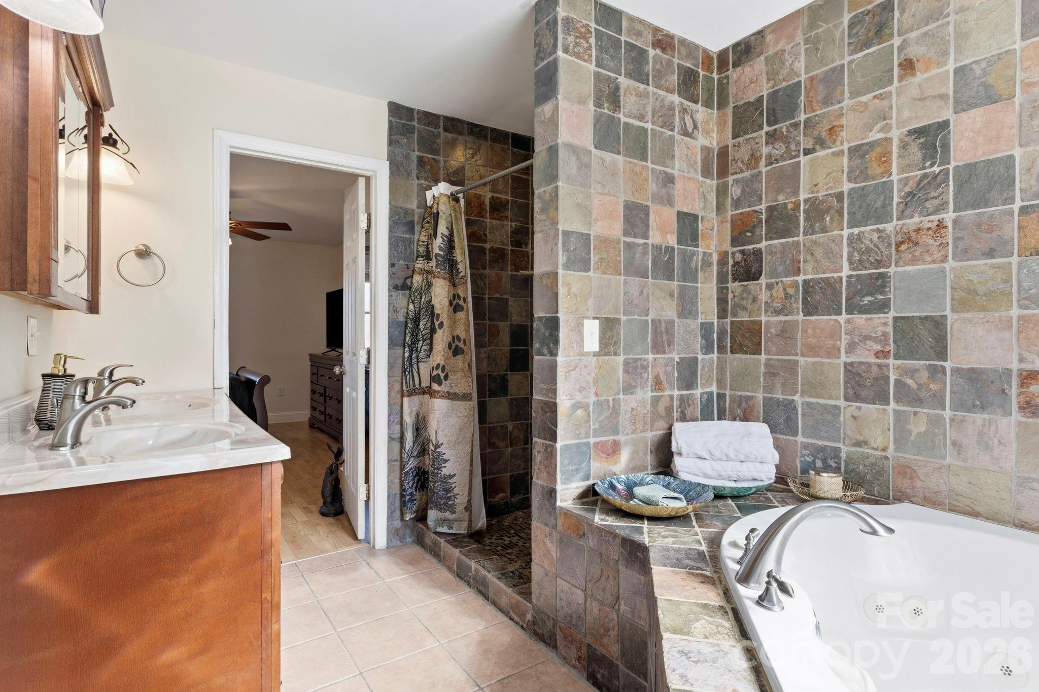 11 Roberts Drive — Swannanoa