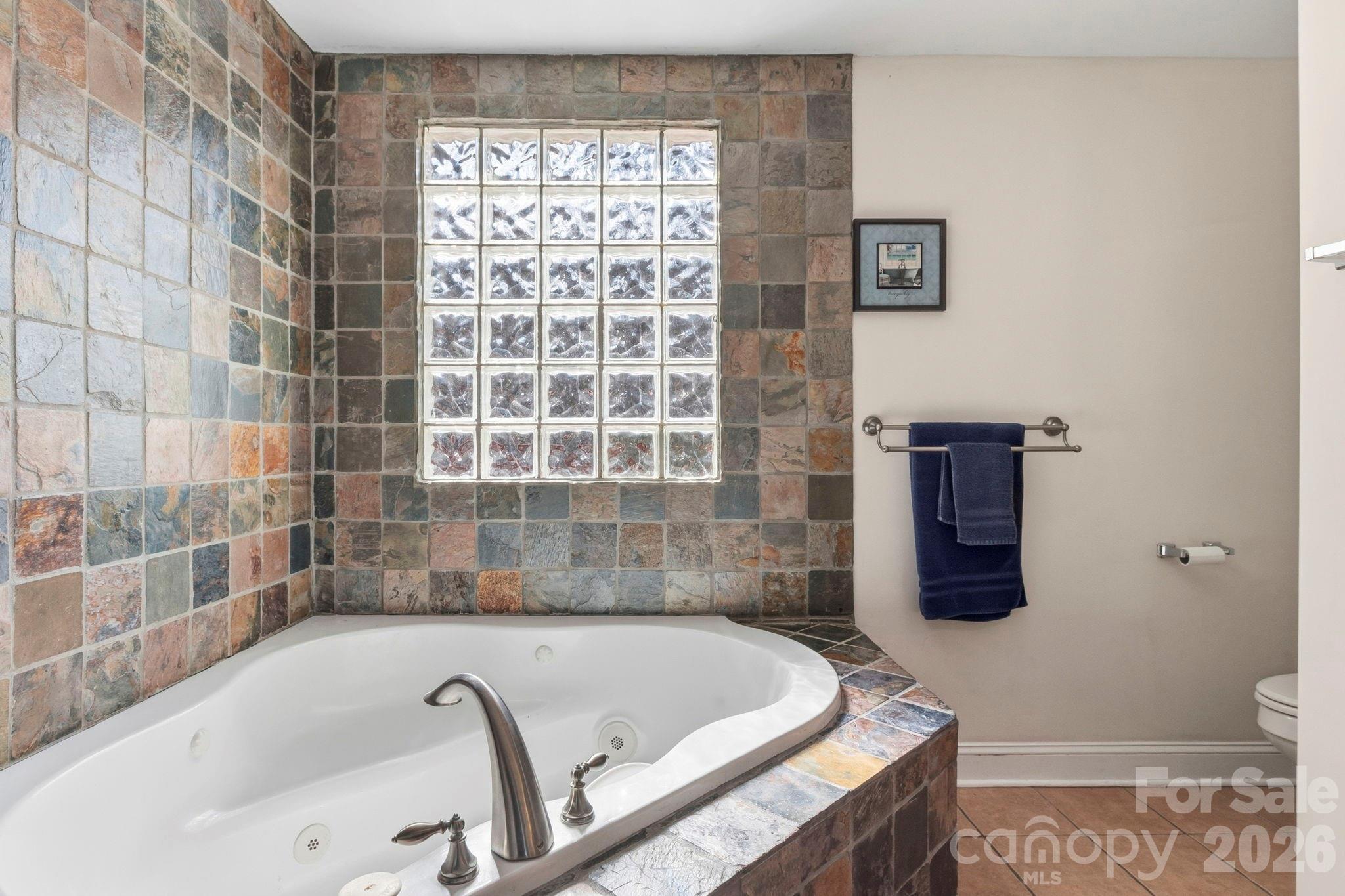 11 Roberts Drive — Swannanoa