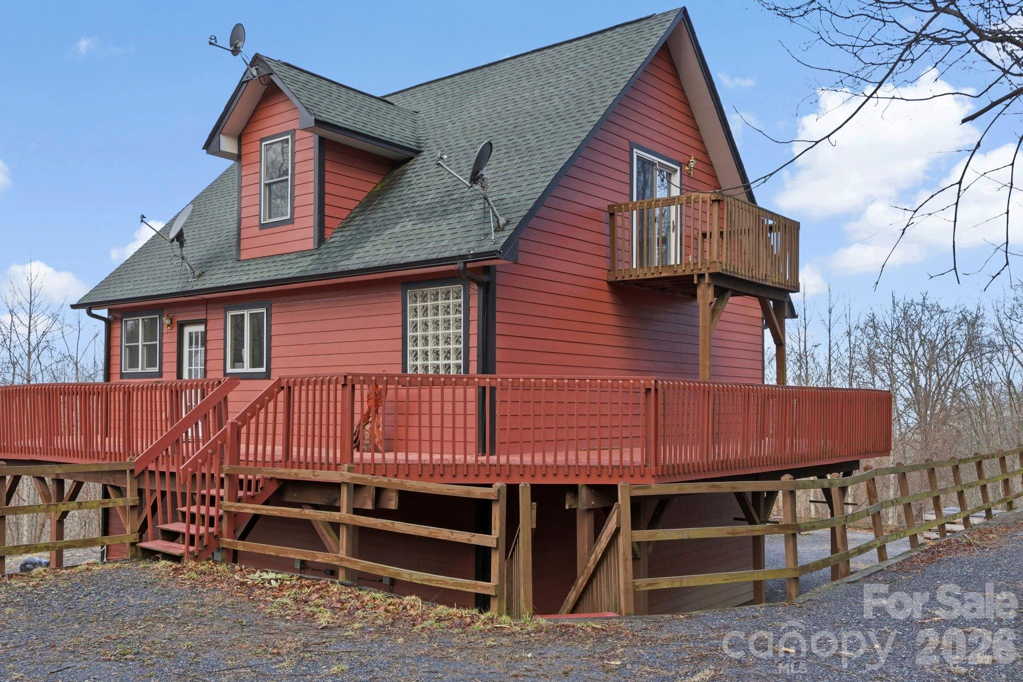 11 Roberts Drive — Swannanoa