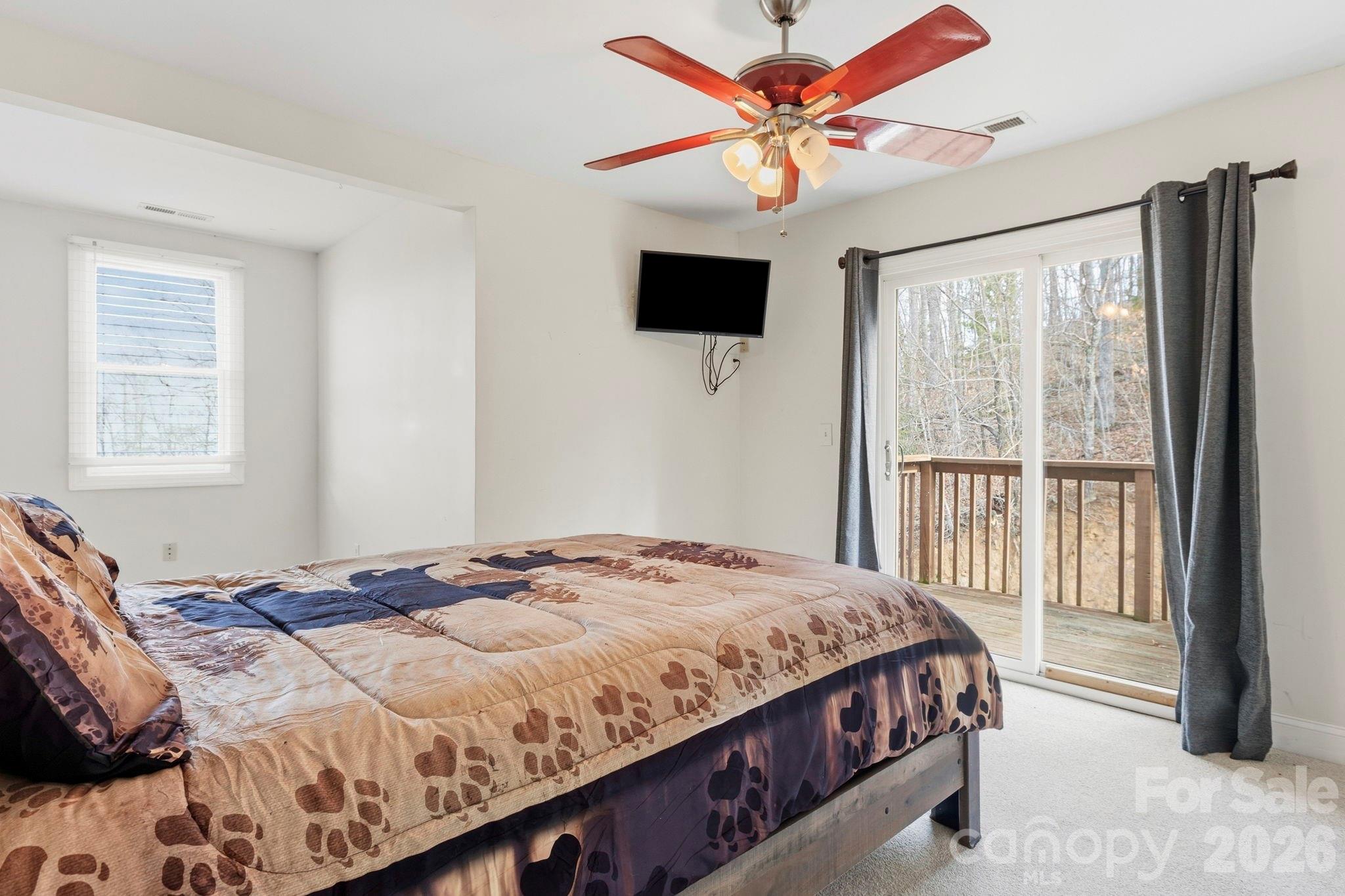11 Roberts Drive — Swannanoa