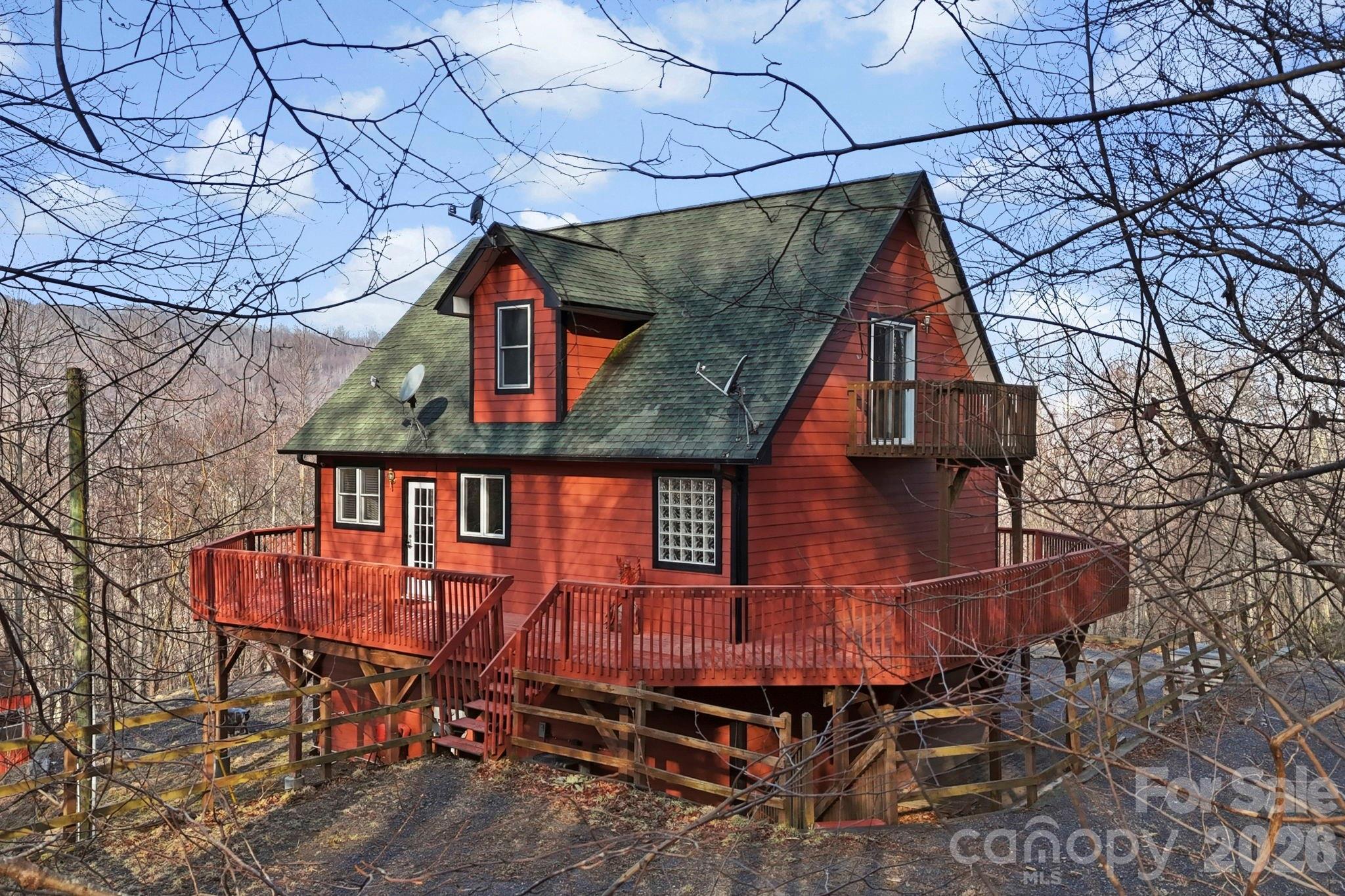 11 Roberts Drive — Swannanoa