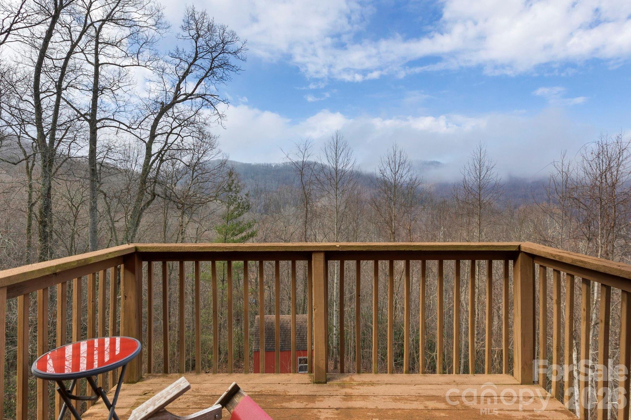11 Roberts Drive — Swannanoa