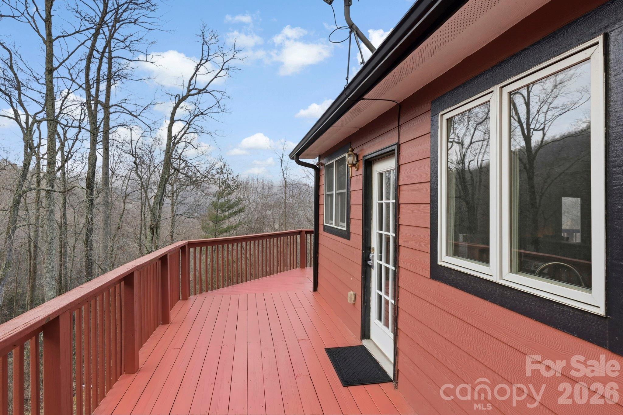 11 Roberts Drive — Swannanoa