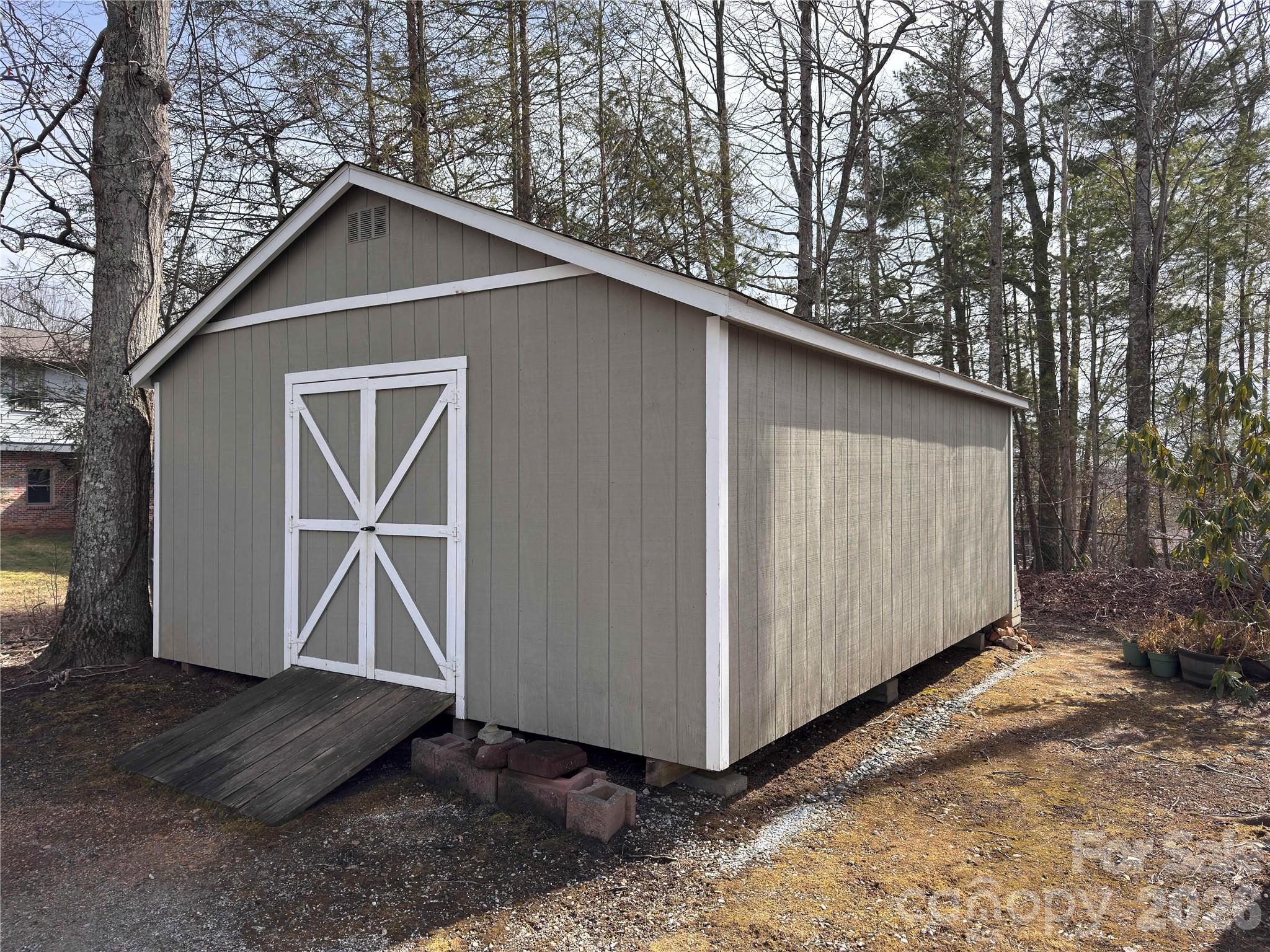 35 Azalea Drive — Spruce Pine