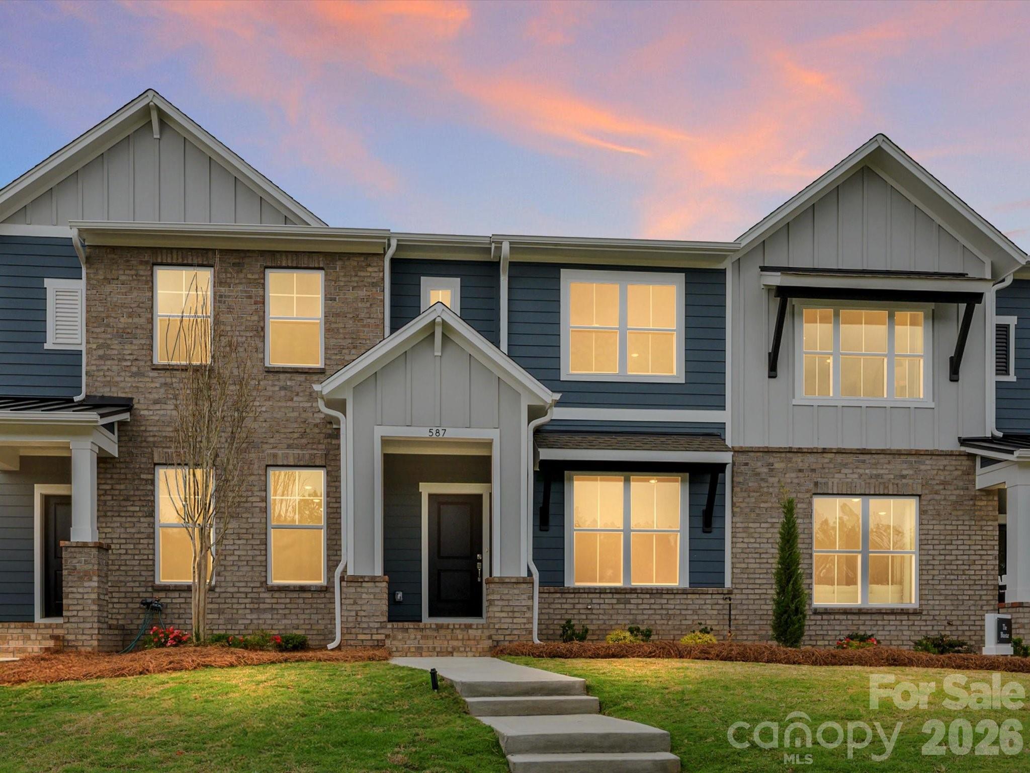 587 Cape Cod Way — Rock Hill