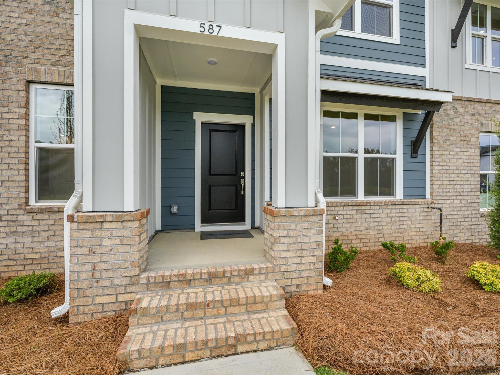 587 Cape Cod Way — Rock Hill