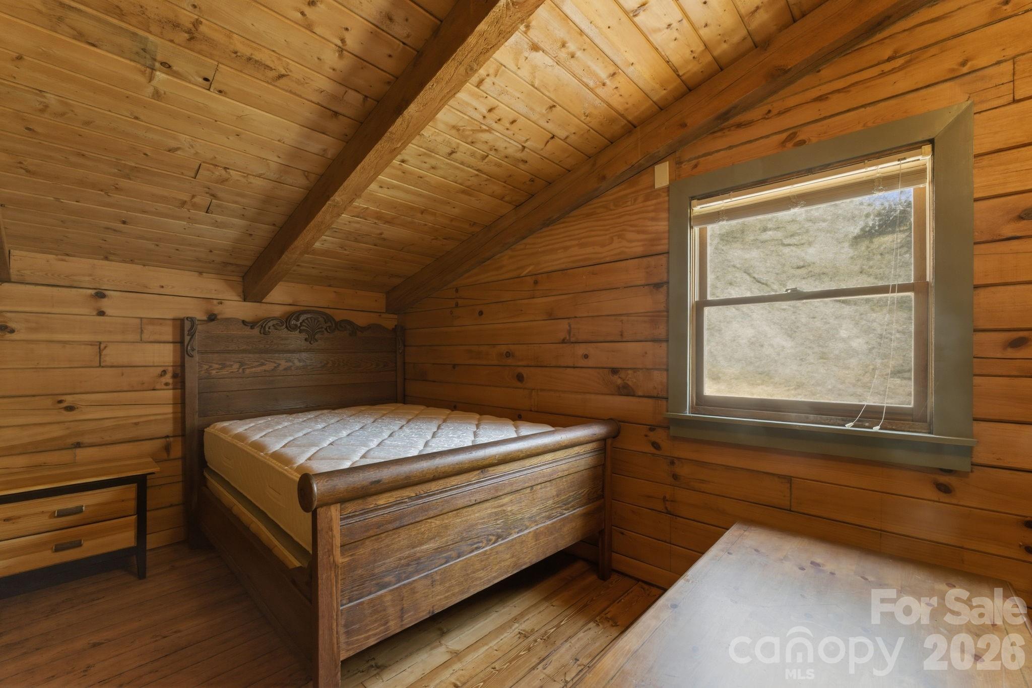 1837 E Alarka Road — Bryson City