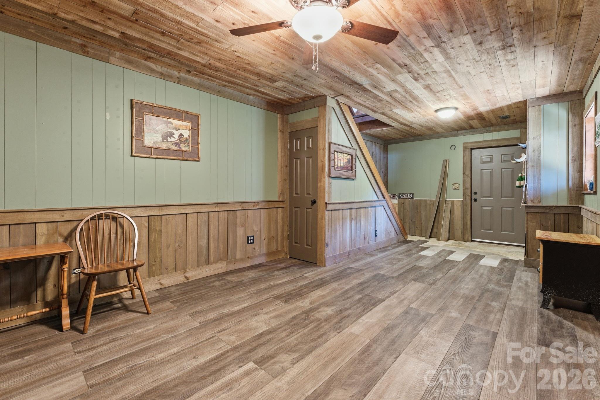 1837 E Alarka Road — Bryson City