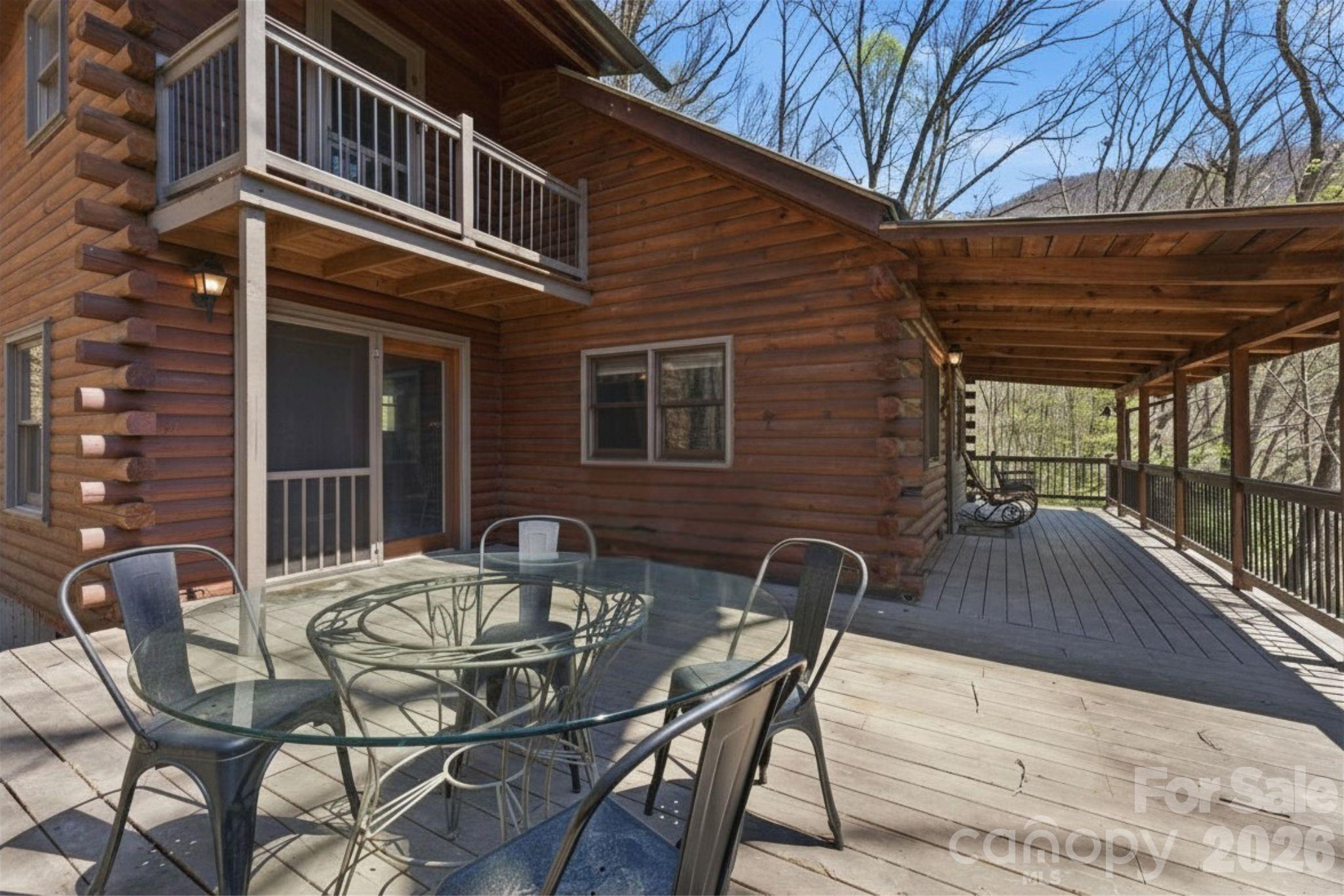 1837 E Alarka Road — Bryson City