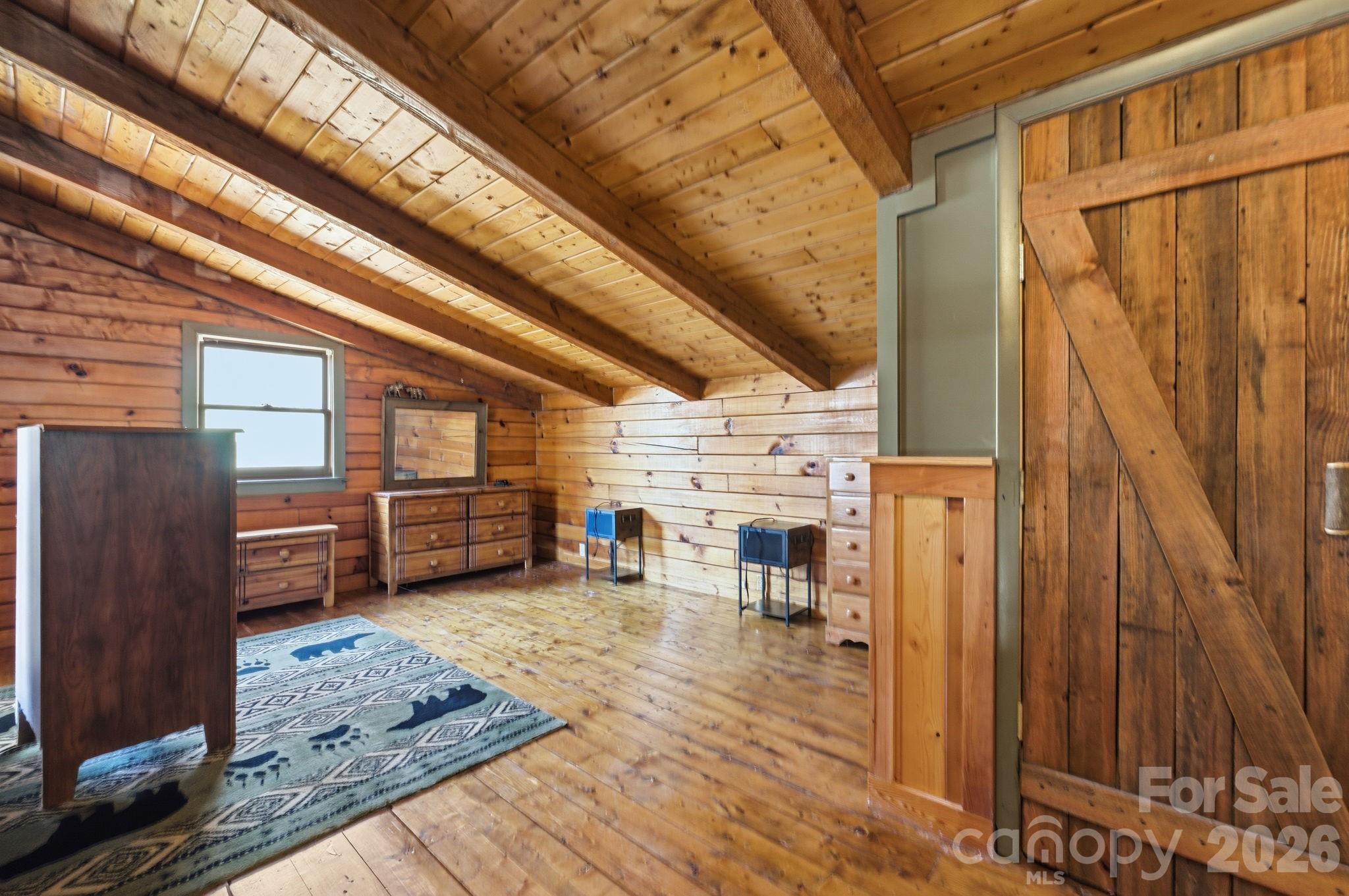 1837 E Alarka Road — Bryson City