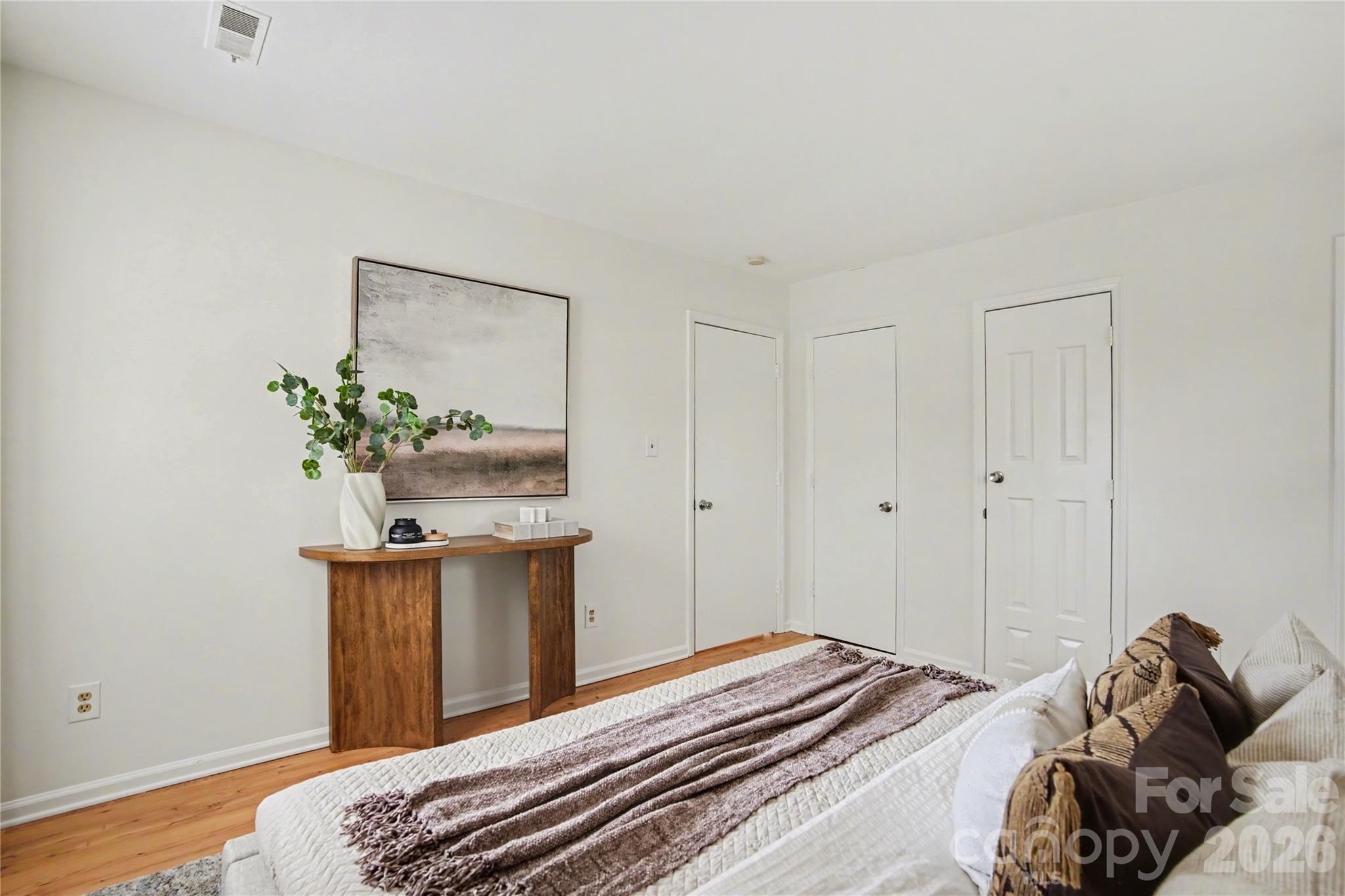 8205 Meadowind Circle — Charlotte