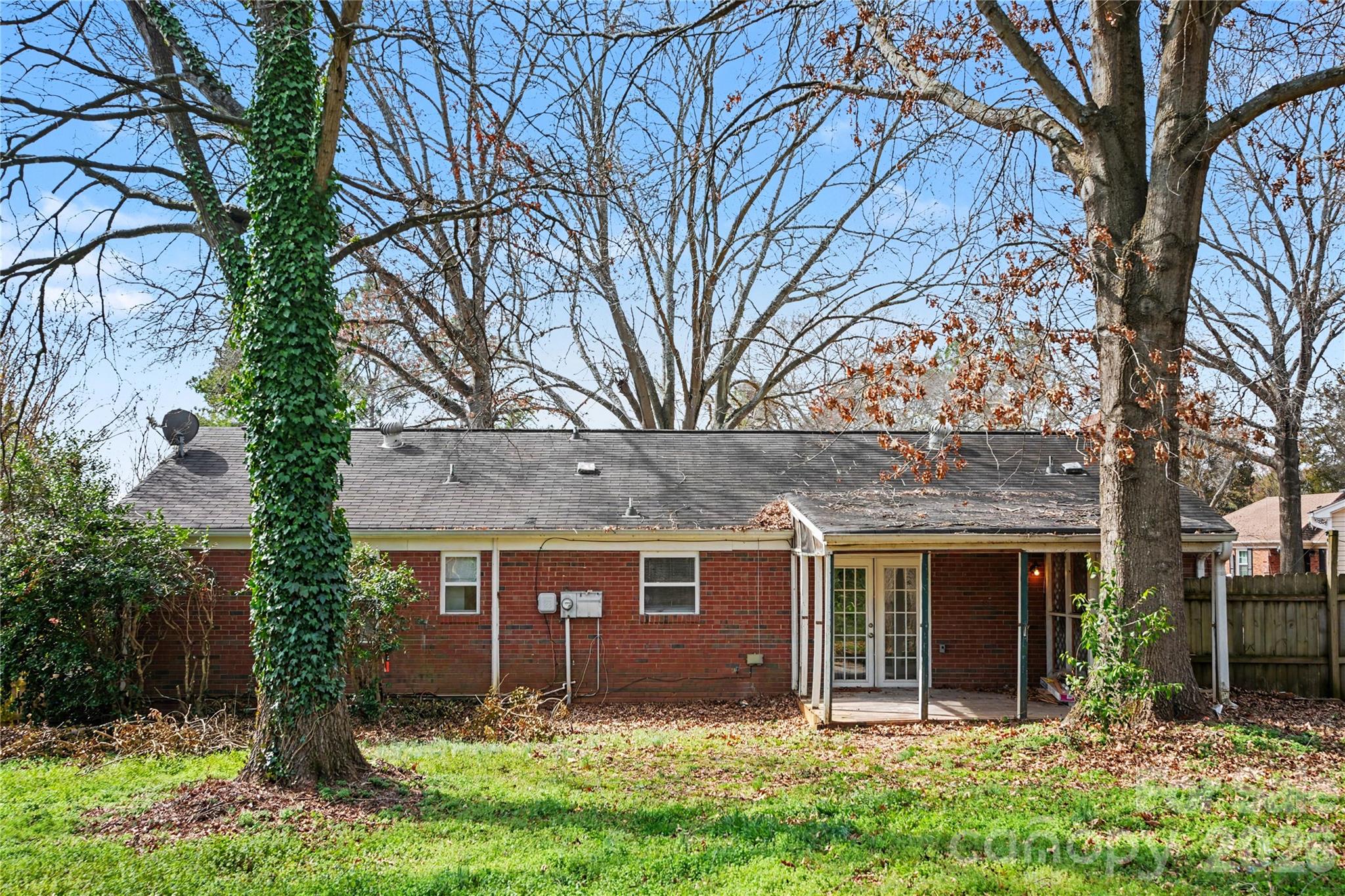 8205 Meadowind Circle — Charlotte