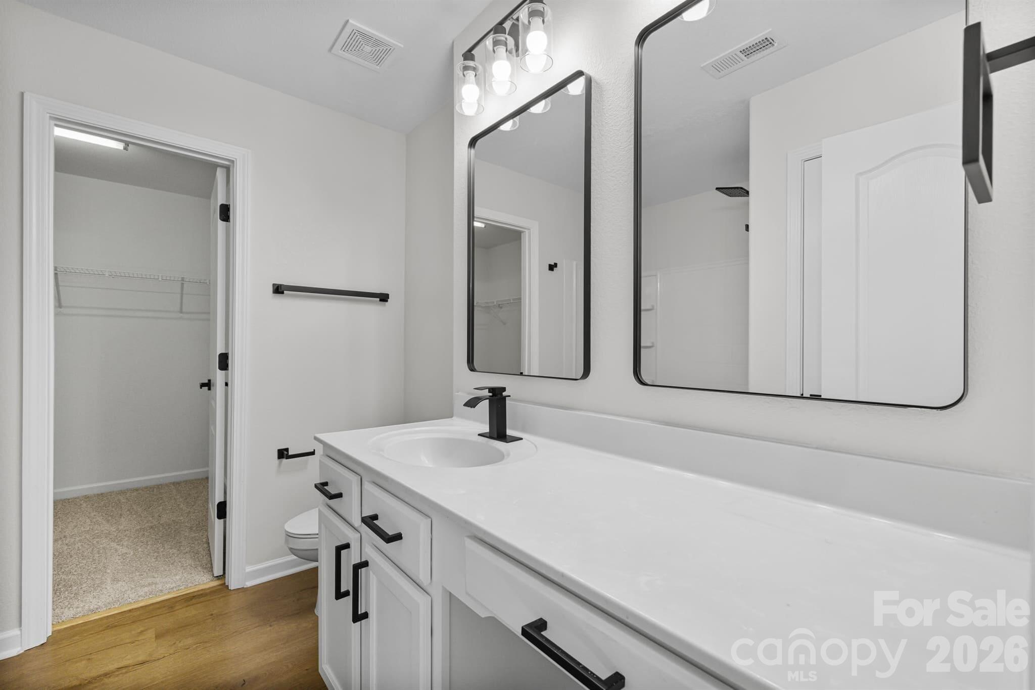 8203 Paw Valley Lane — Charlotte