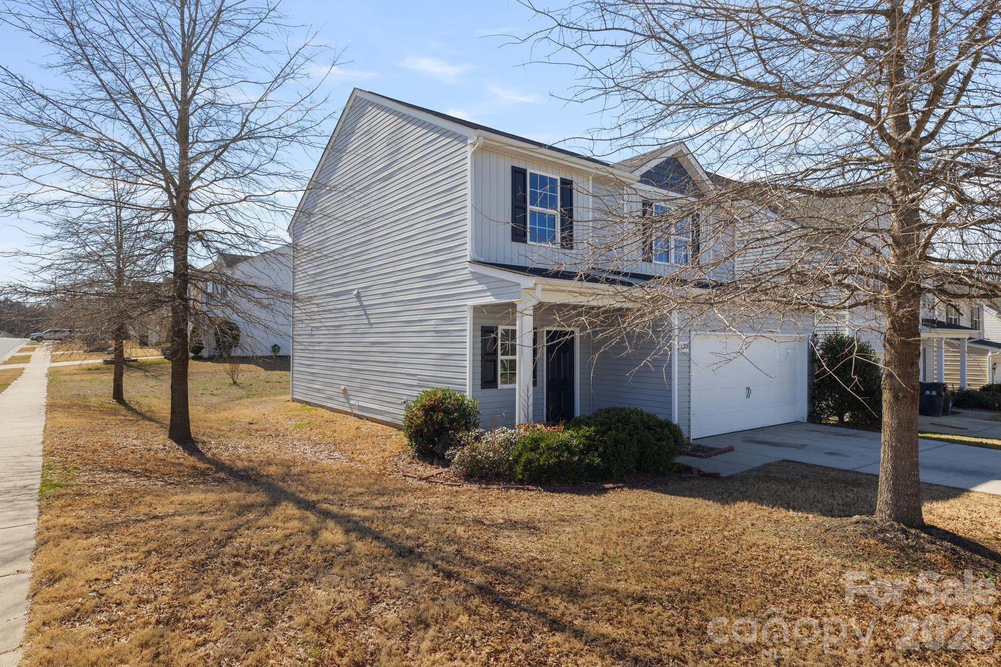 8203 Paw Valley Lane — Charlotte