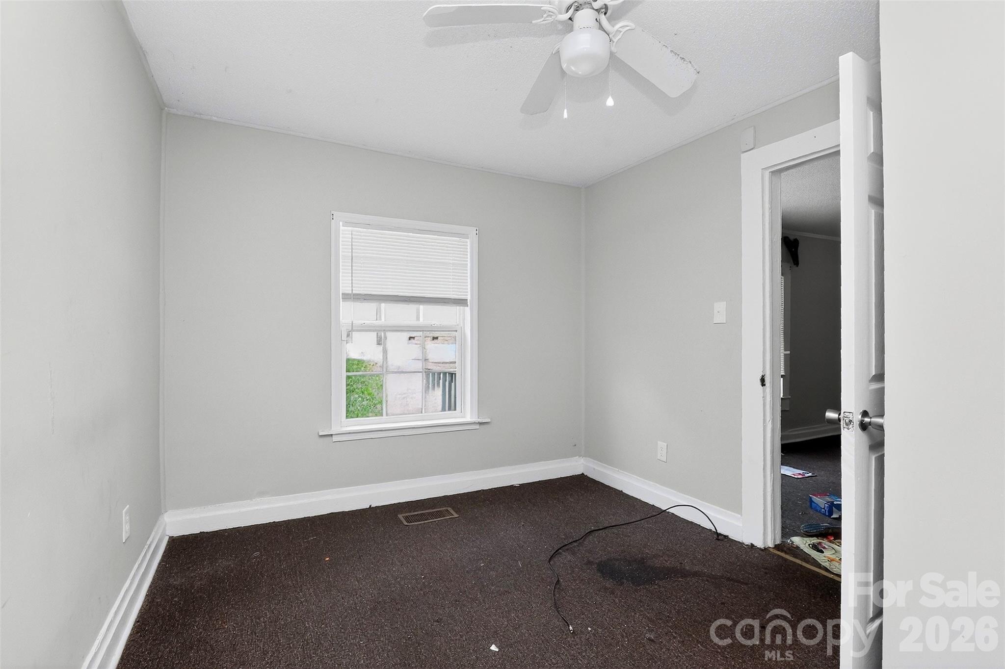 1102 W Davidson Avenue — Gastonia