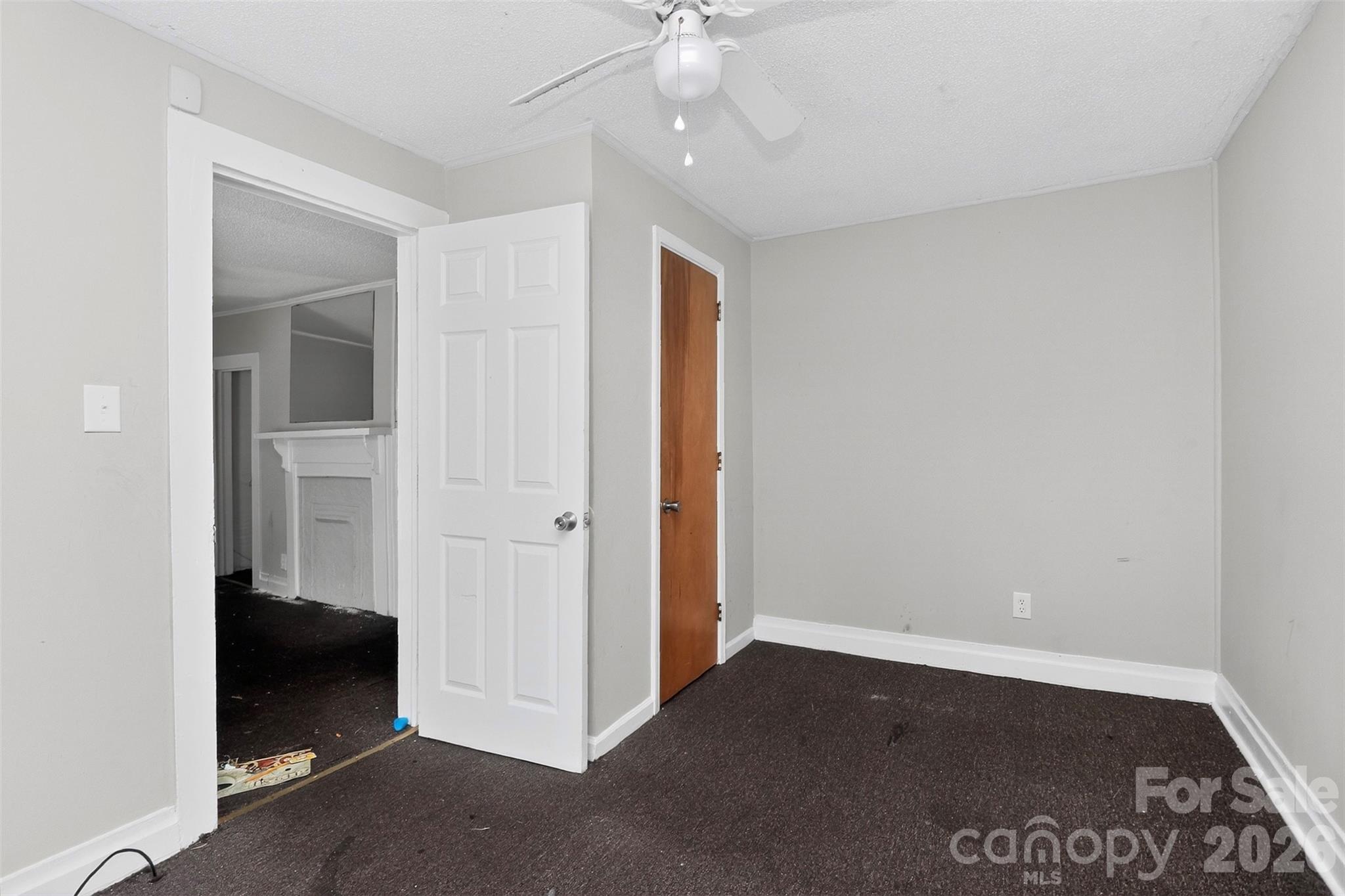 1102 W Davidson Avenue — Gastonia
