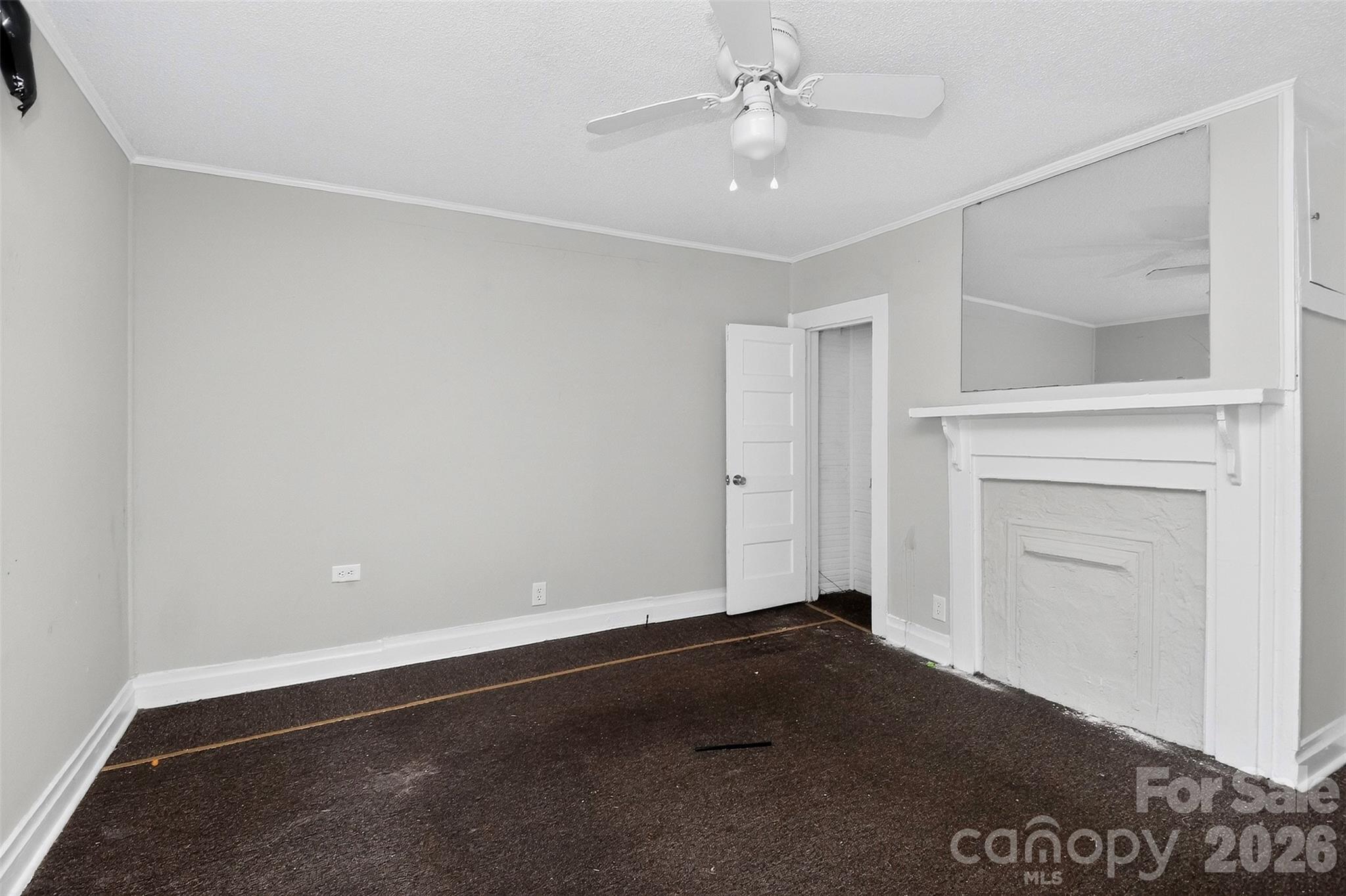1102 W Davidson Avenue — Gastonia