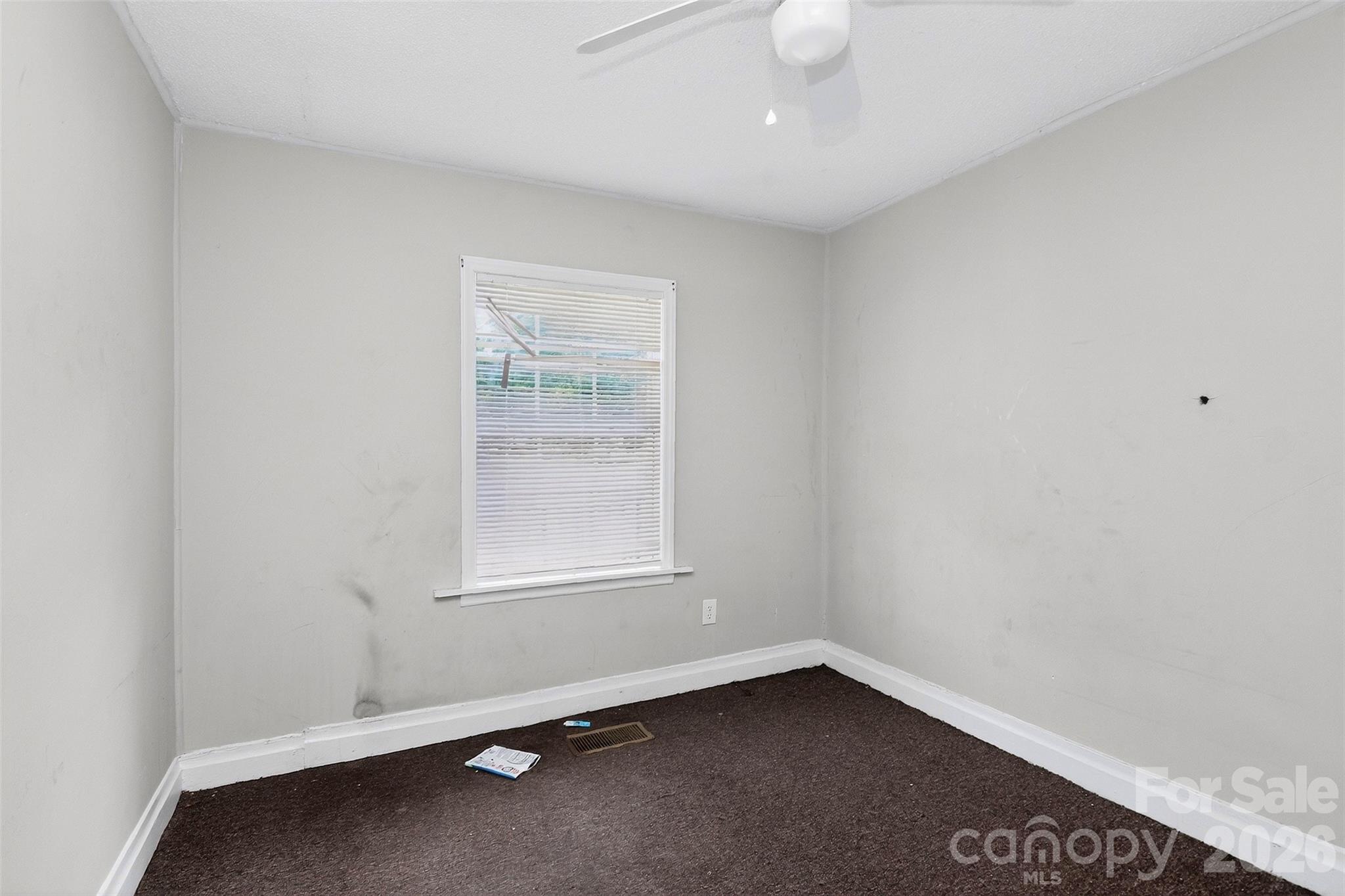 1102 W Davidson Avenue — Gastonia
