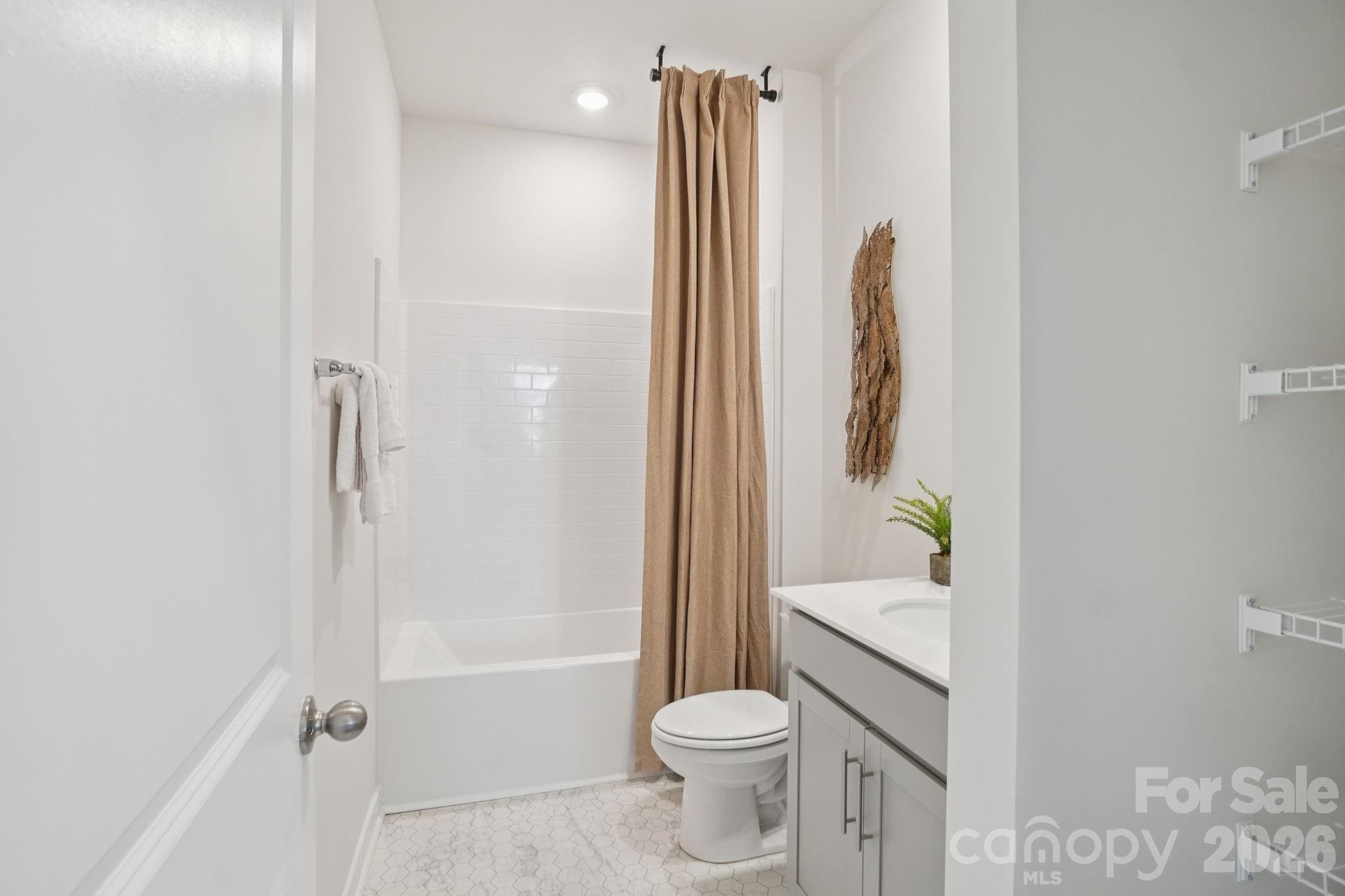 127 Cora View Trail — Waynesville