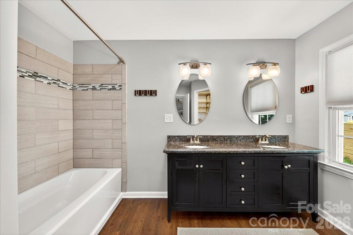 3425 Airlie Street — Charlotte