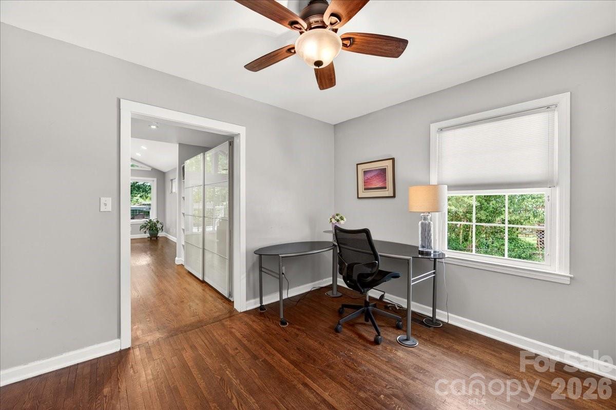 3425 Airlie Street — Charlotte
