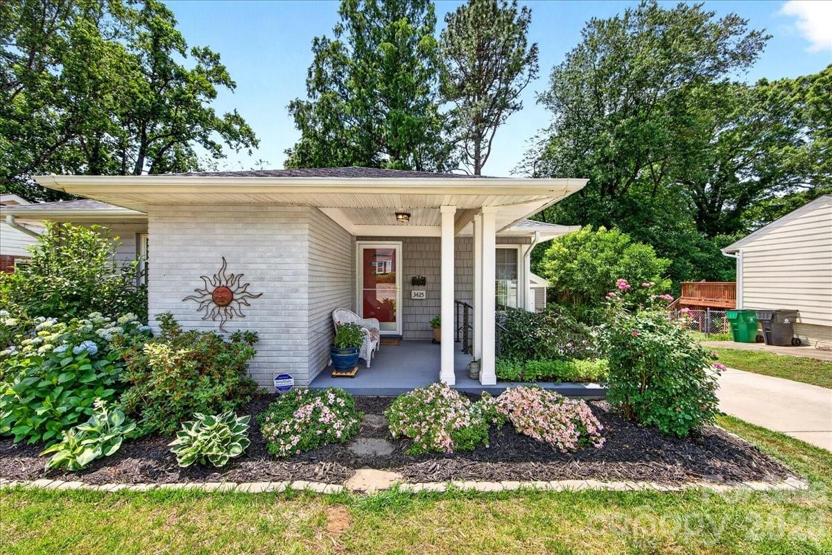 3425 Airlie Street — Charlotte