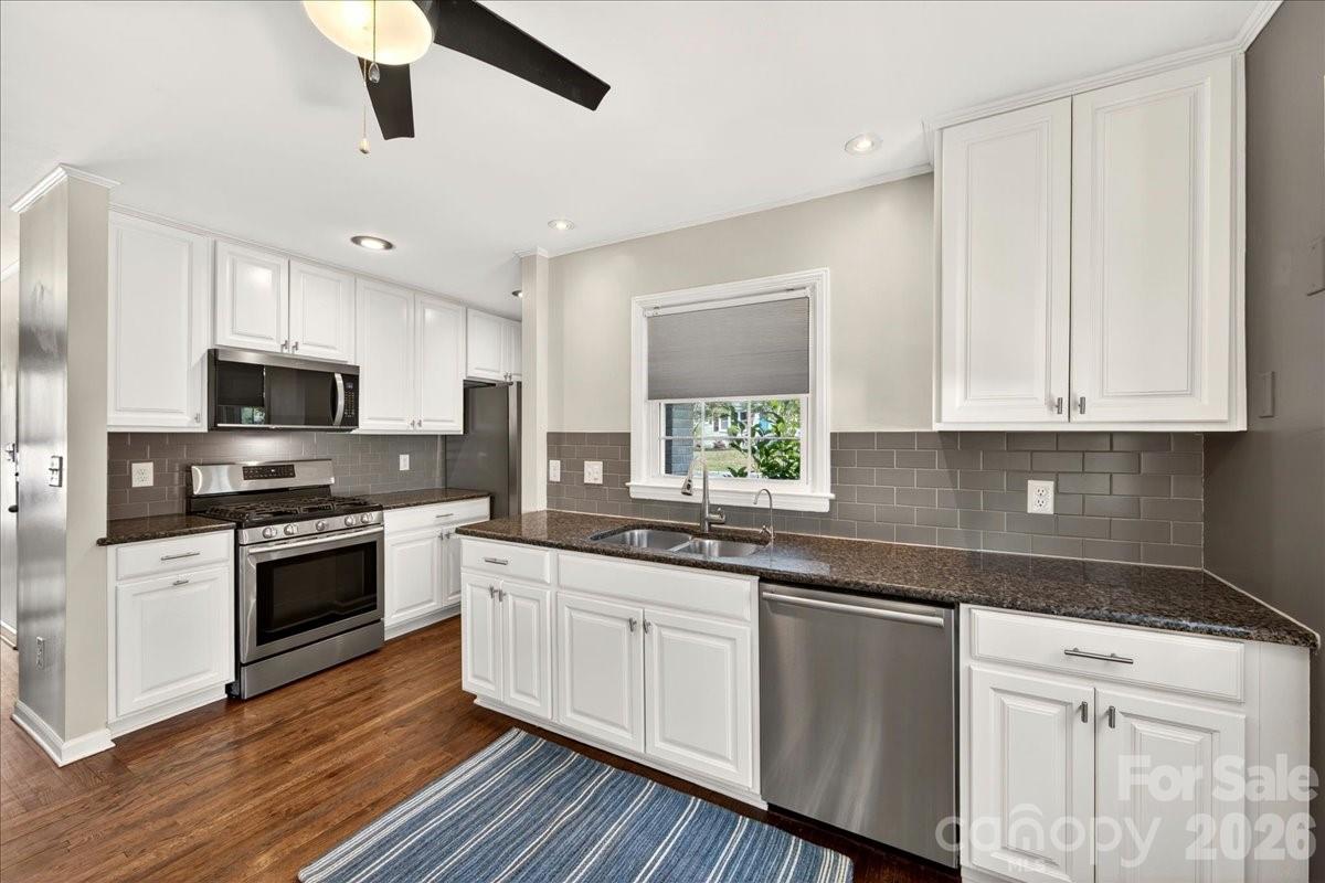 3425 Airlie Street — Charlotte