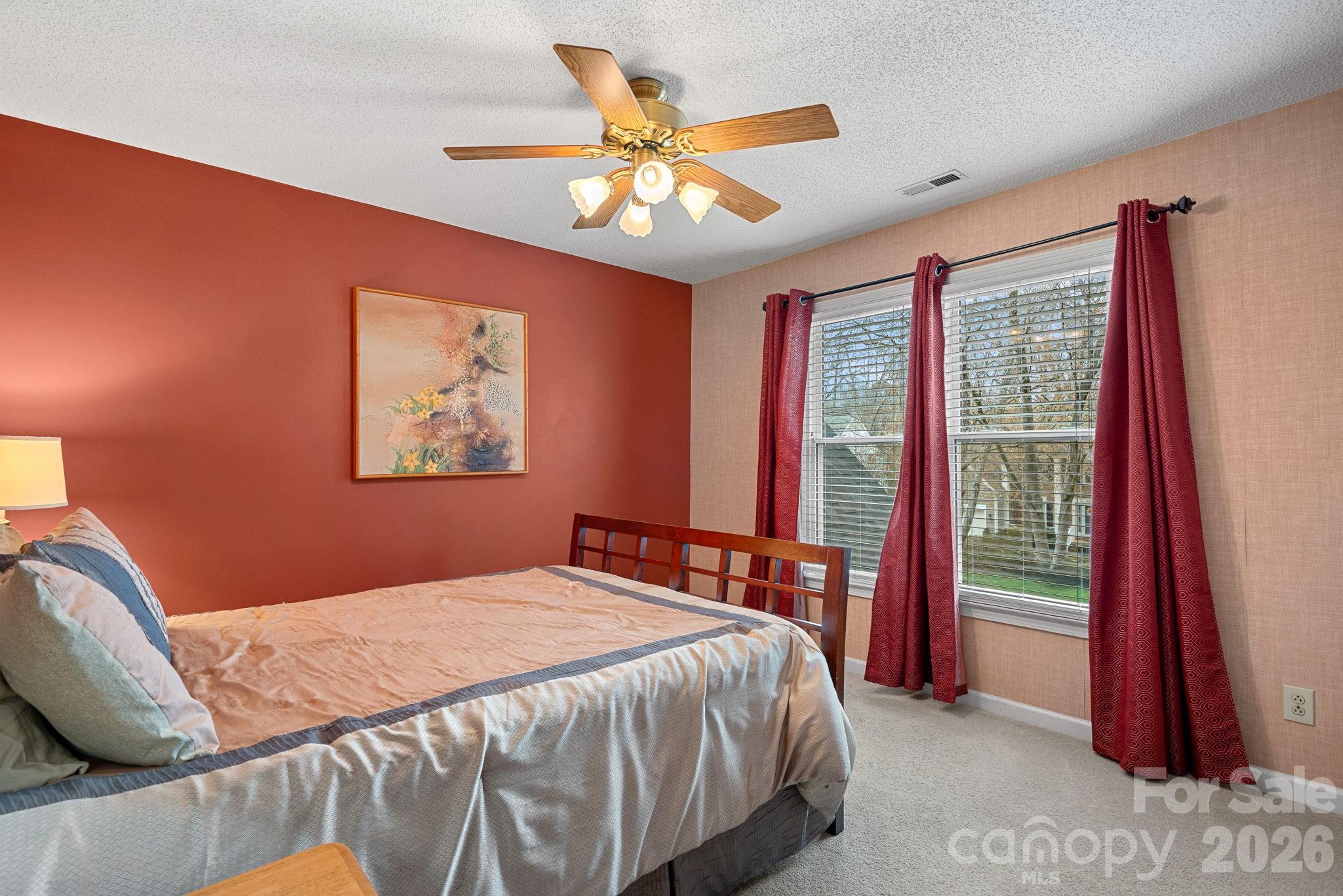 8621 Summerfield Lane — Huntersville