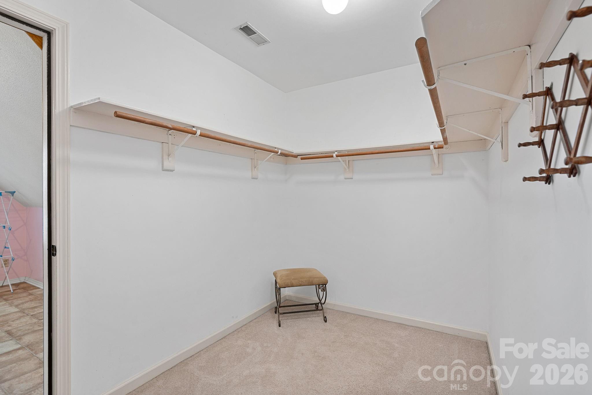 8621 Summerfield Lane — Huntersville