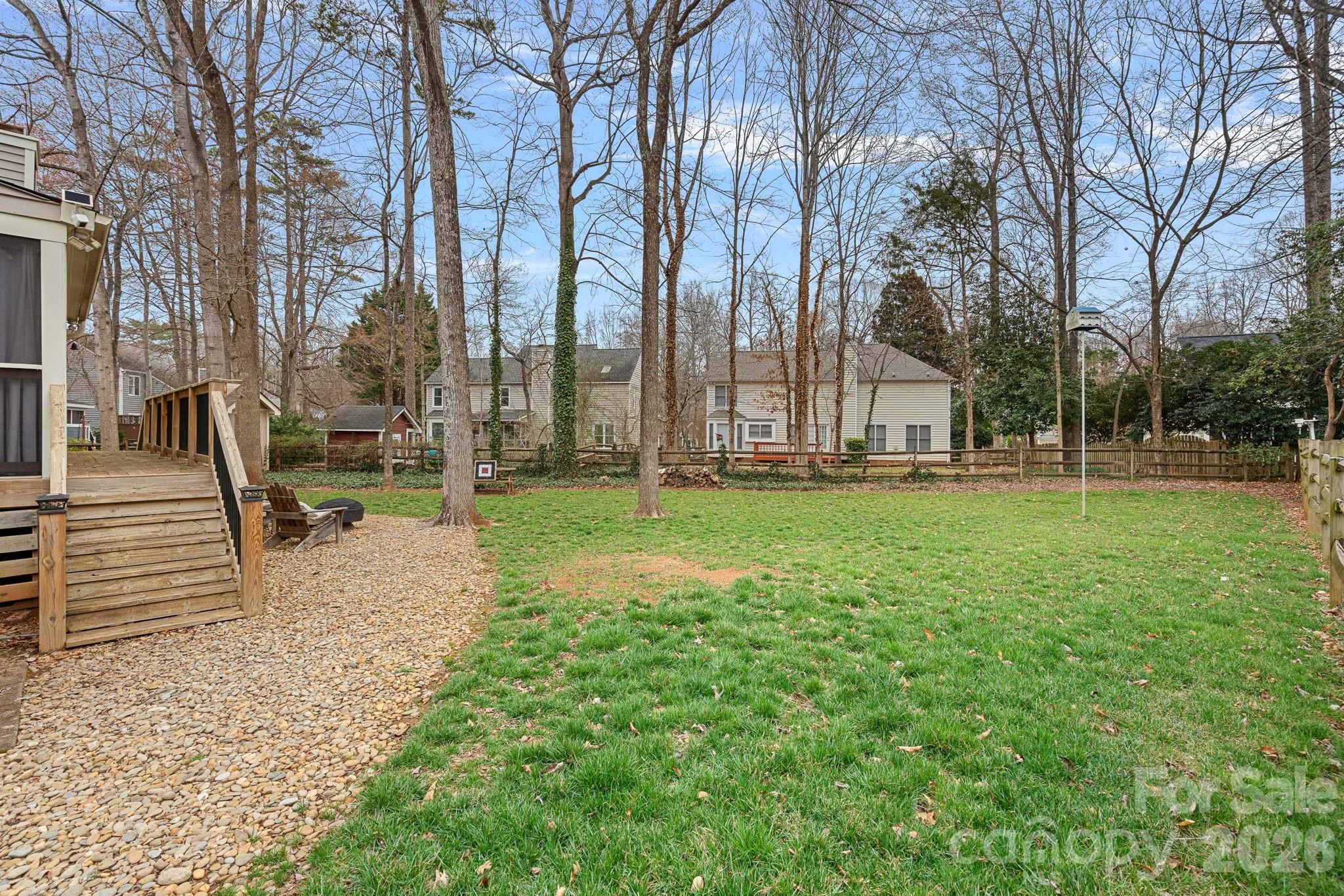 8621 Summerfield Lane — Huntersville