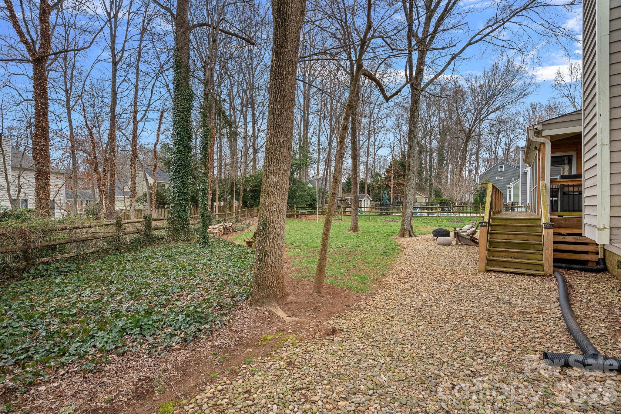 8621 Summerfield Lane — Huntersville