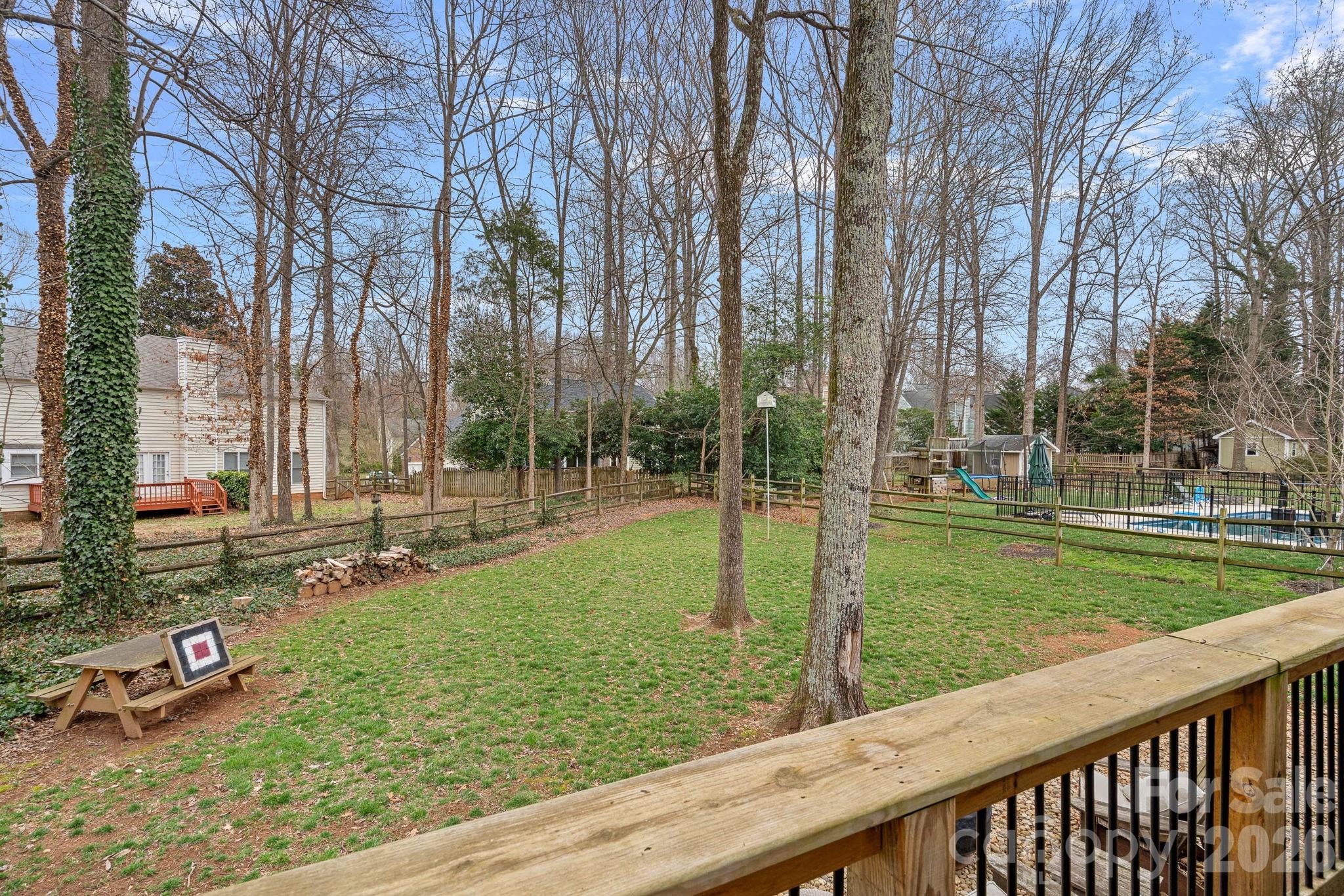 8621 Summerfield Lane — Huntersville