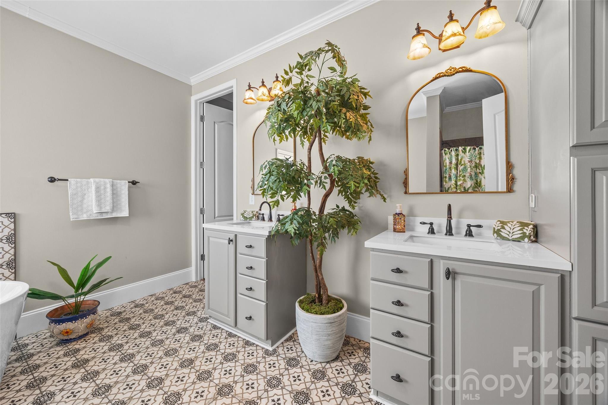 204 Moore Drive — Gastonia