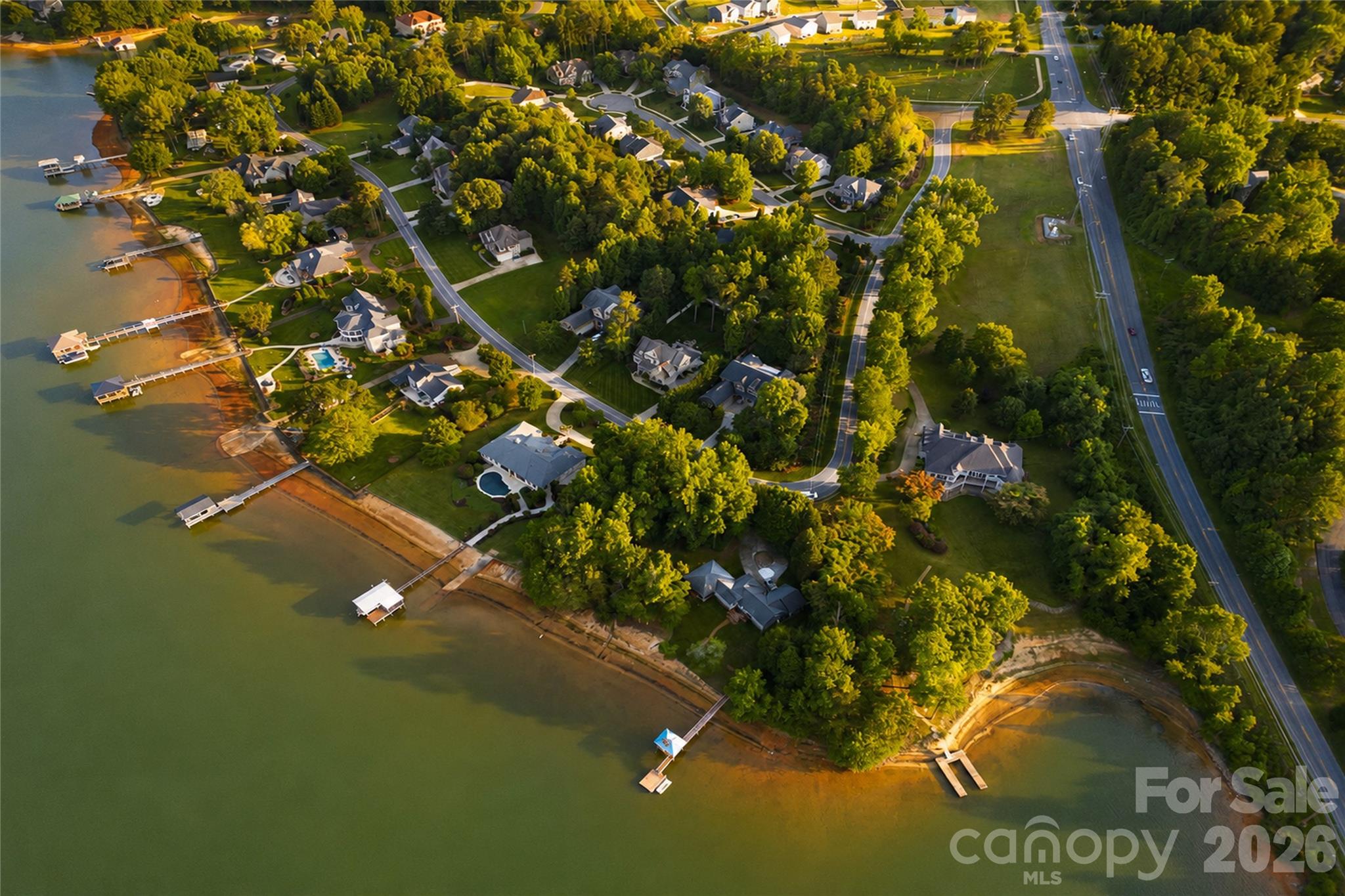 166 Wilson Lake Road — Mooresville