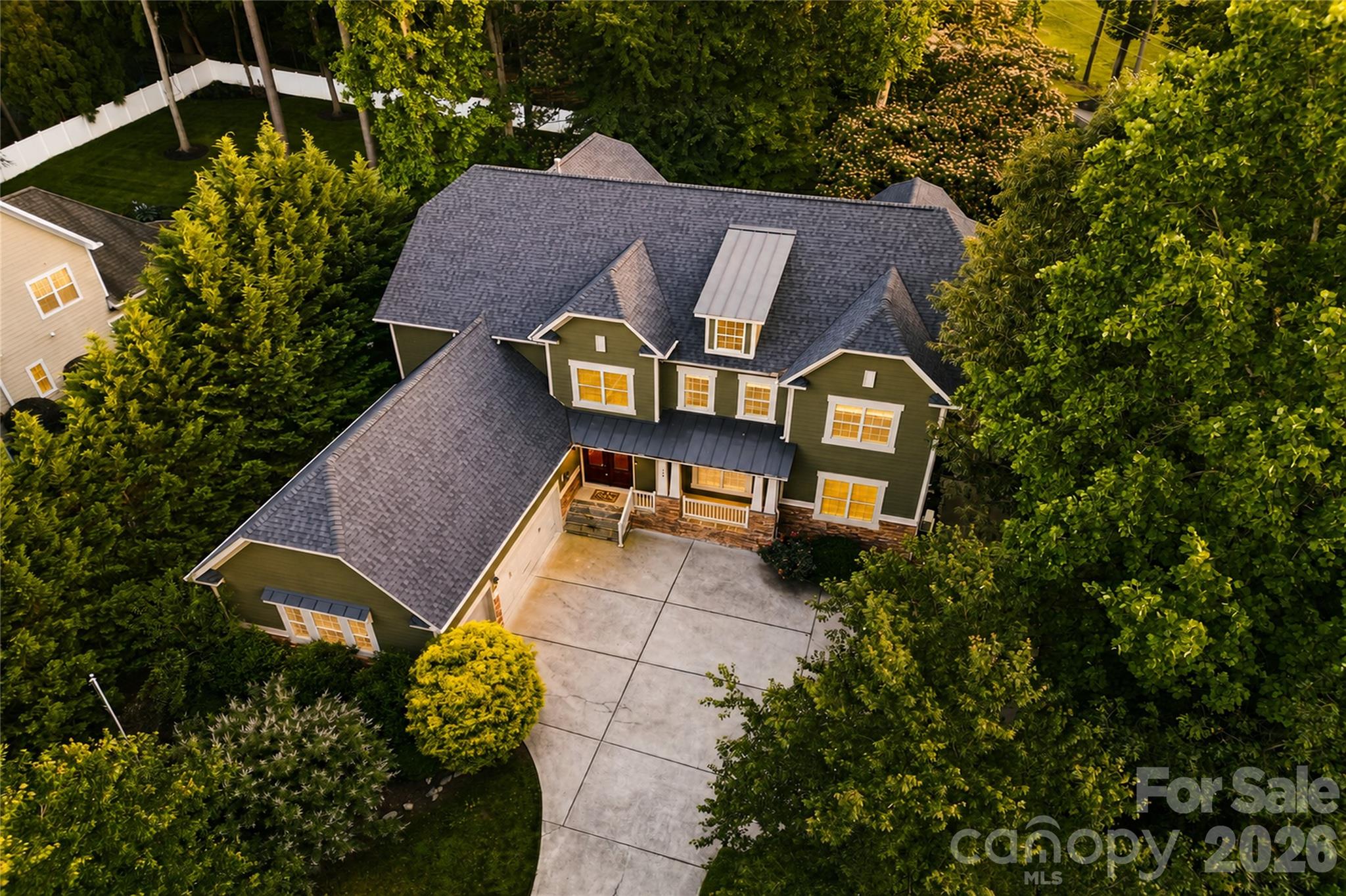 166 Wilson Lake Road — Mooresville