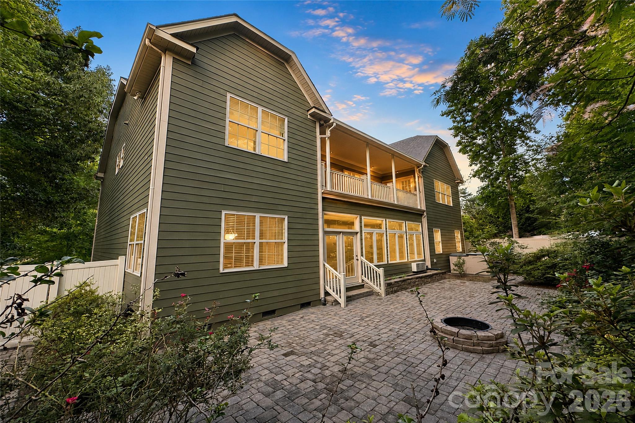 166 Wilson Lake Road — Mooresville