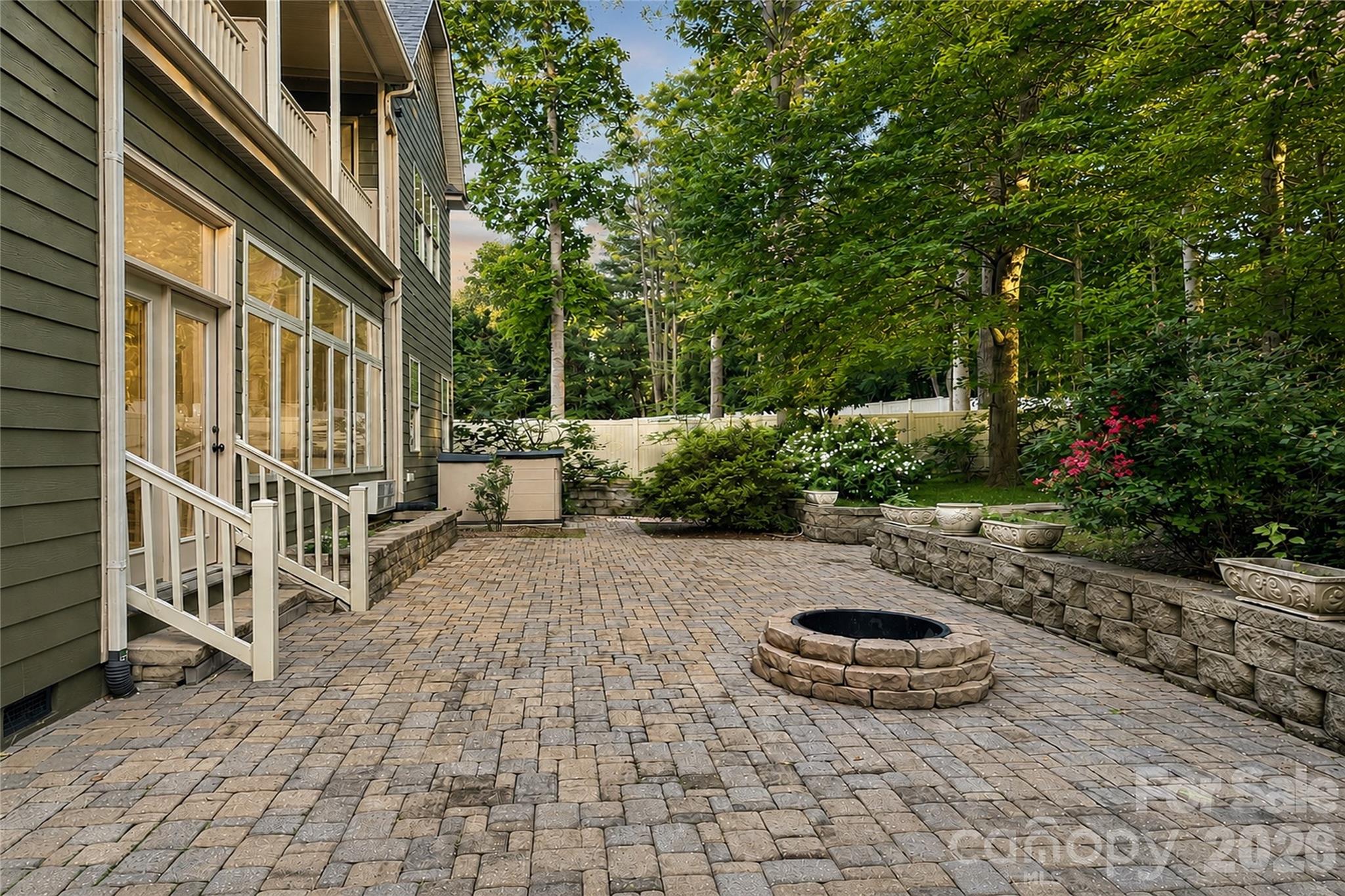 166 Wilson Lake Road — Mooresville