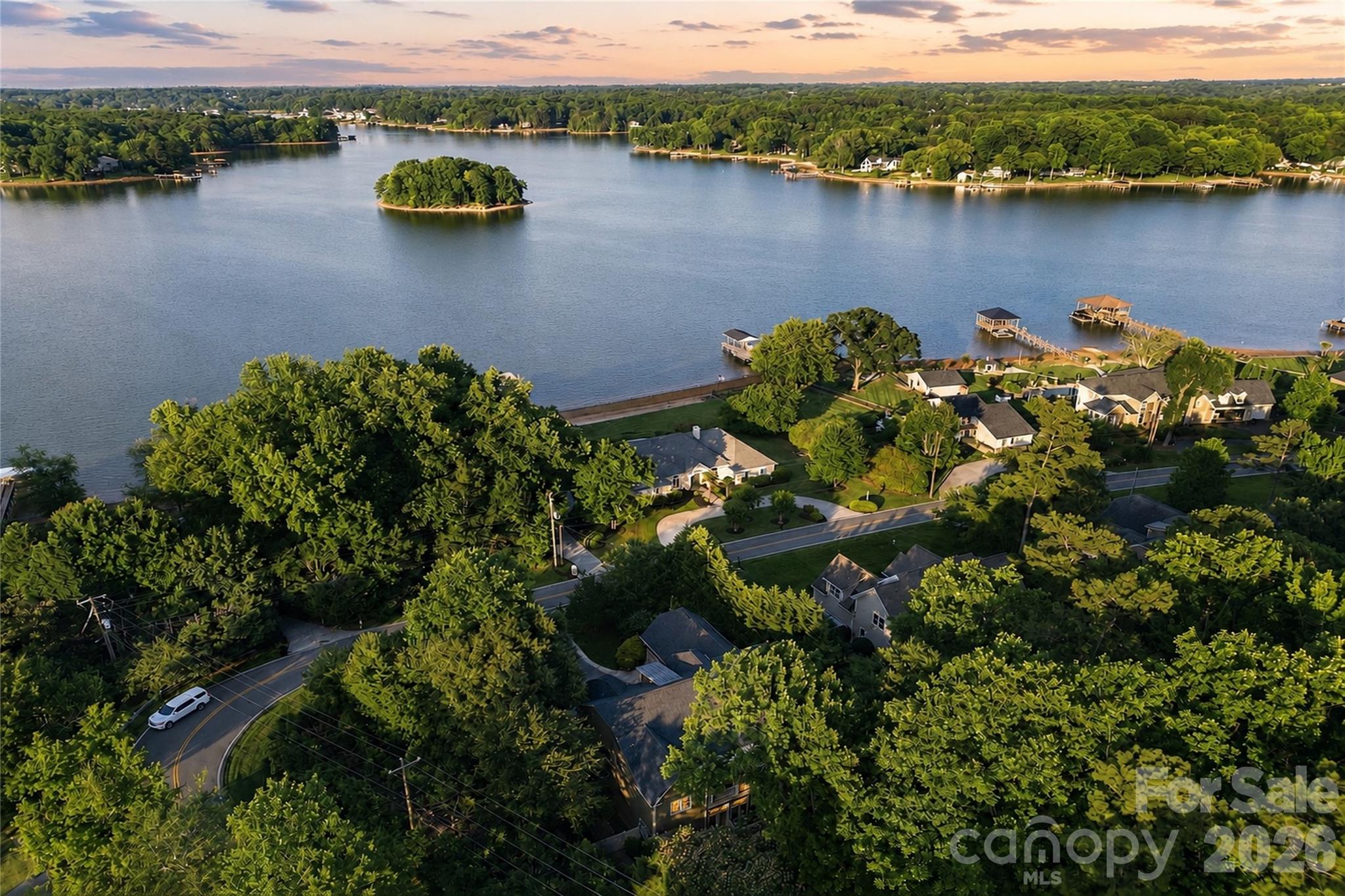 166 Wilson Lake Road — Mooresville