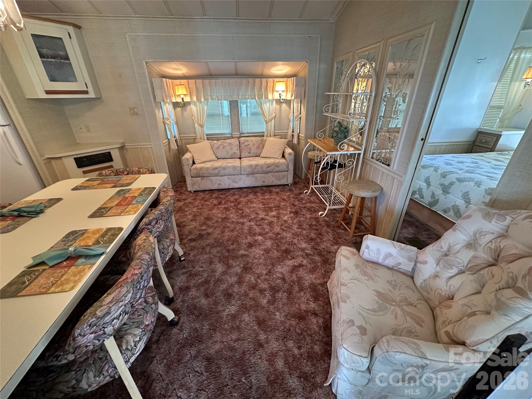 182 Marina Drive — New London